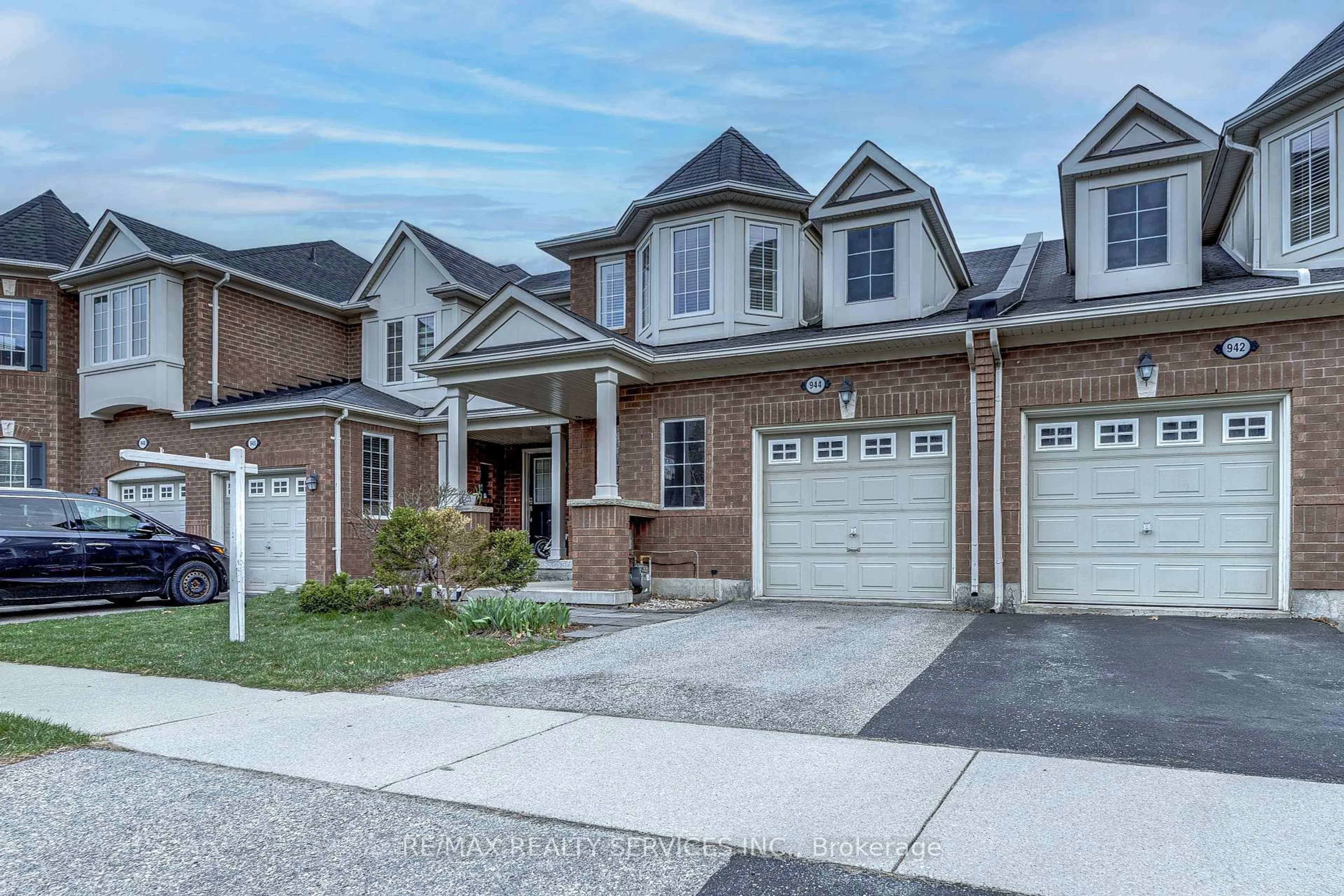 Home with brick exterior material, street for 944 Hasselfeldt Hts, Milton Ontario L9T 0M5