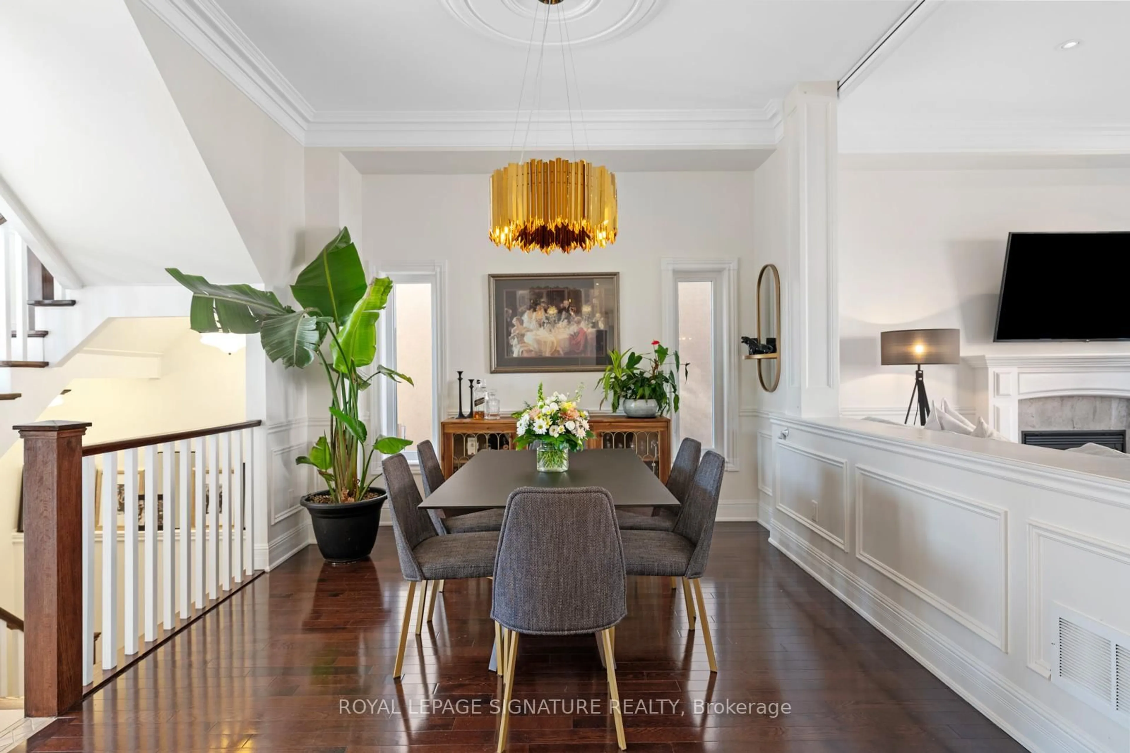 Dining room, unknown for 2357 Kwinter Rd, Oakville Ontario L6M 0H3