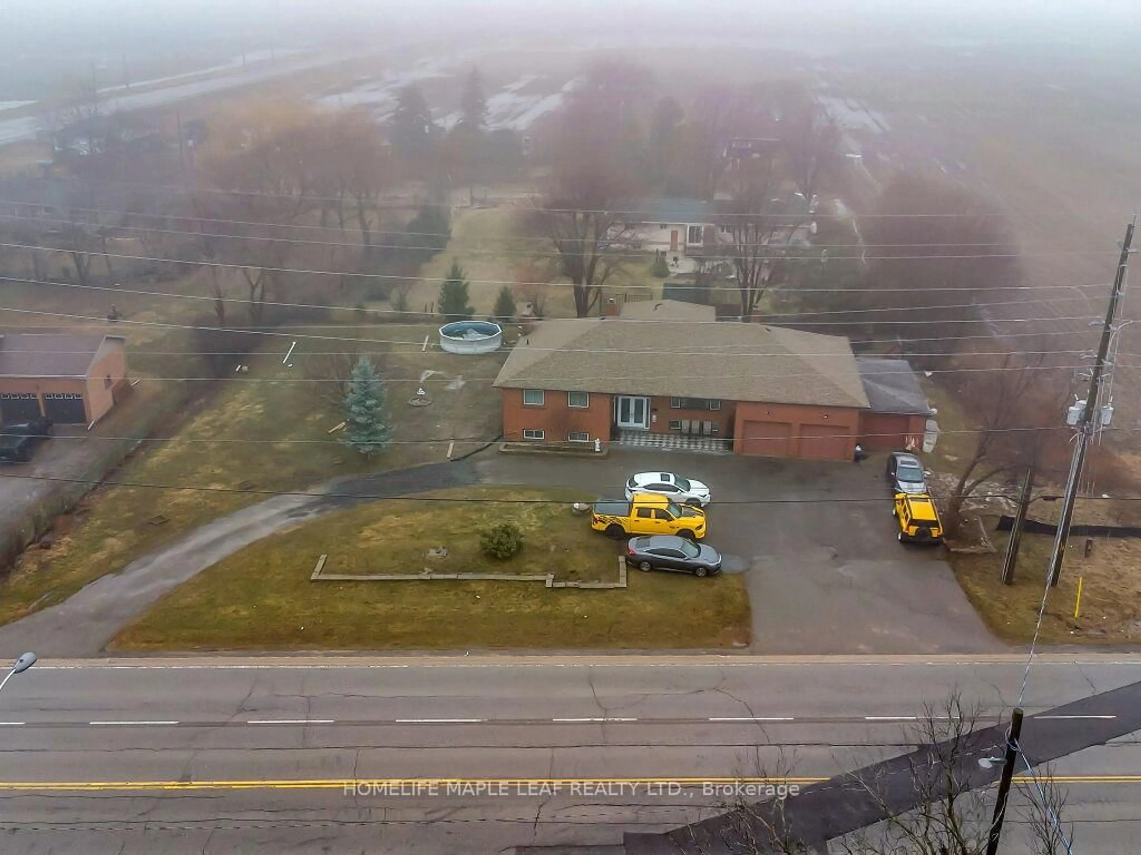 A pic from outside/outdoor area/front of a property/back of a property/a pic from drone, unknown for 13089 10th side Rd, Halton Hills Ontario L7G 4S5
