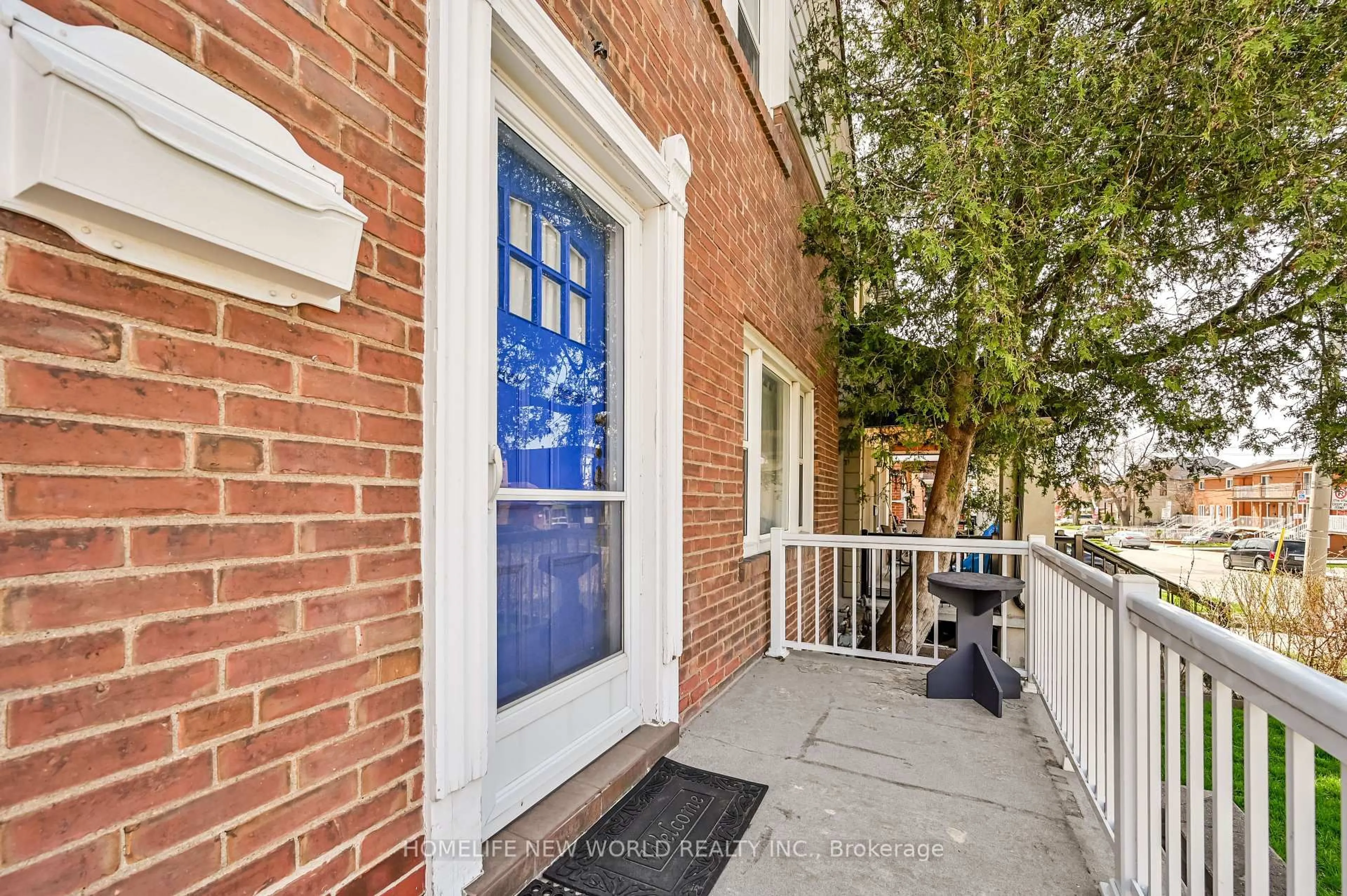 Unknown for 181 Kane Ave, Toronto Ontario M6M 3N4