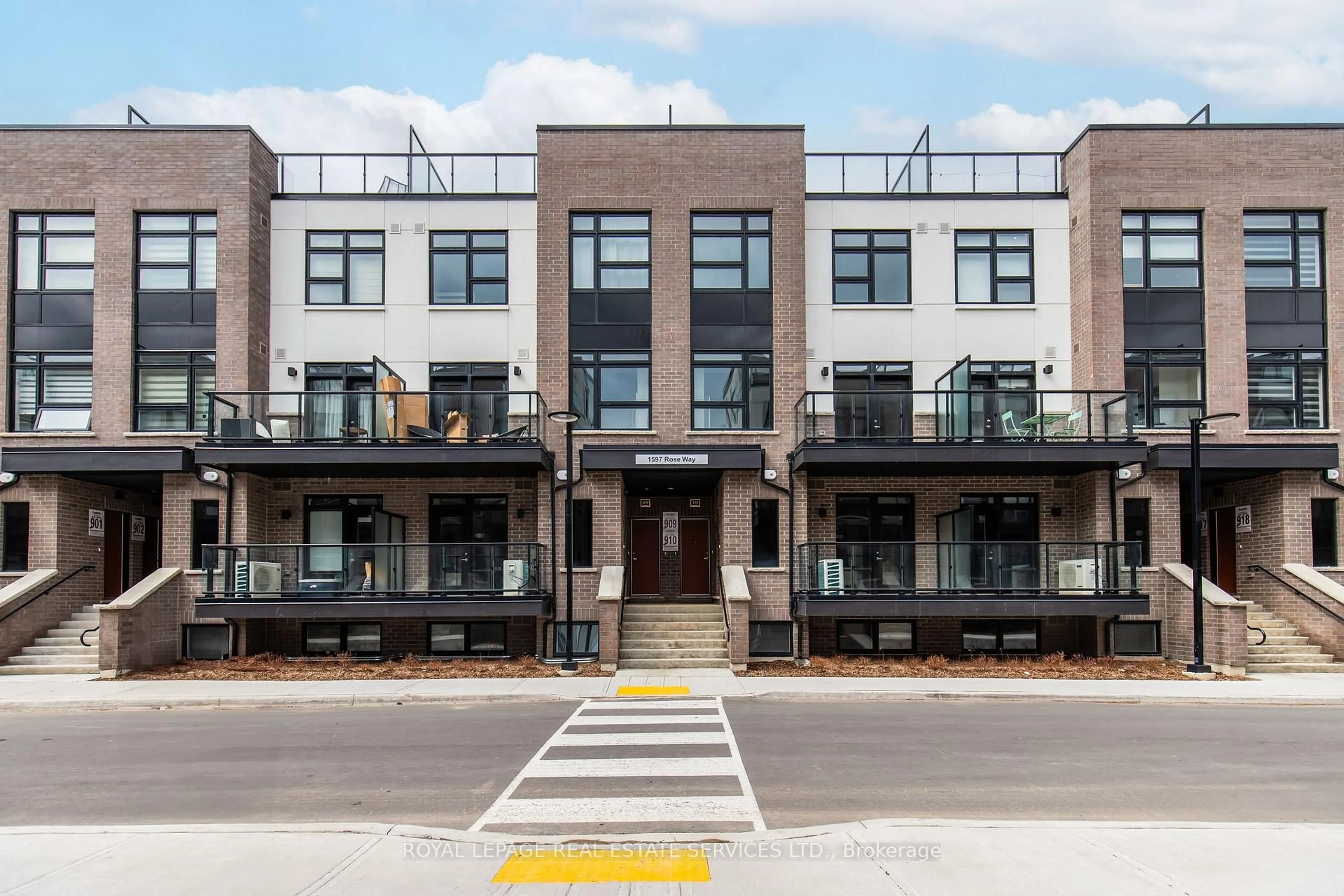 Unknown for 1597 Rose Way #107, Milton Ontario L9E 1N4
