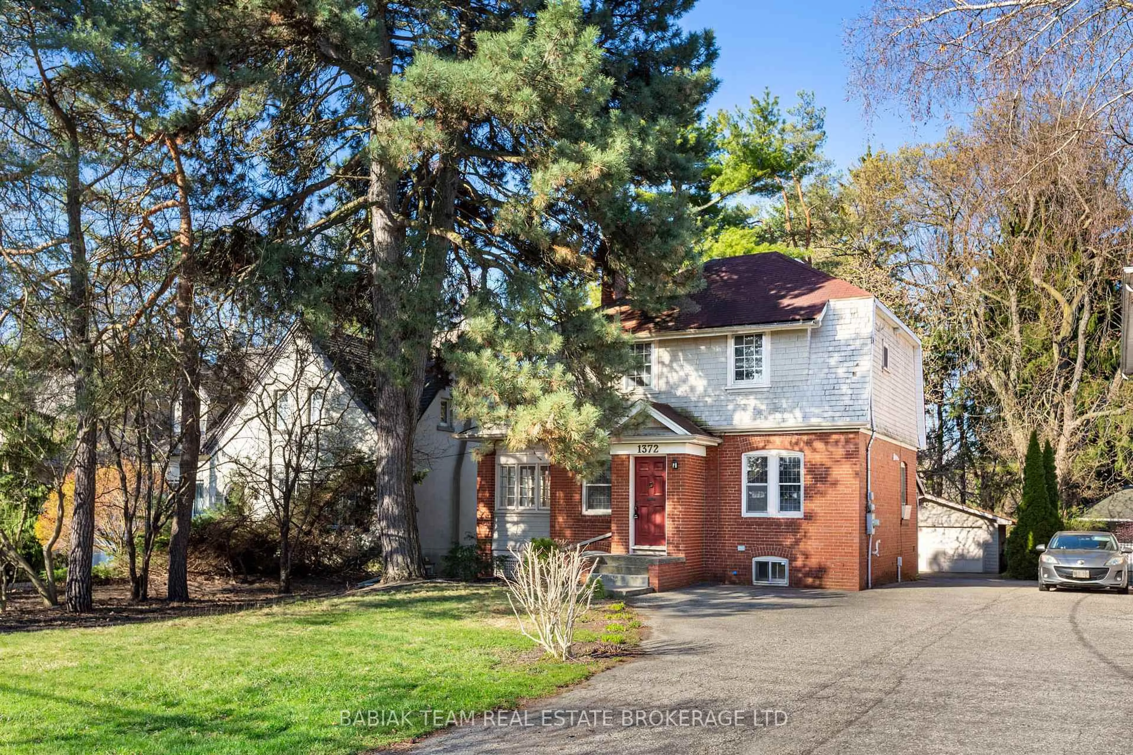 Home with brick exterior material, street for 1372 Islington Ave, Toronto Ontario M9A 3K6