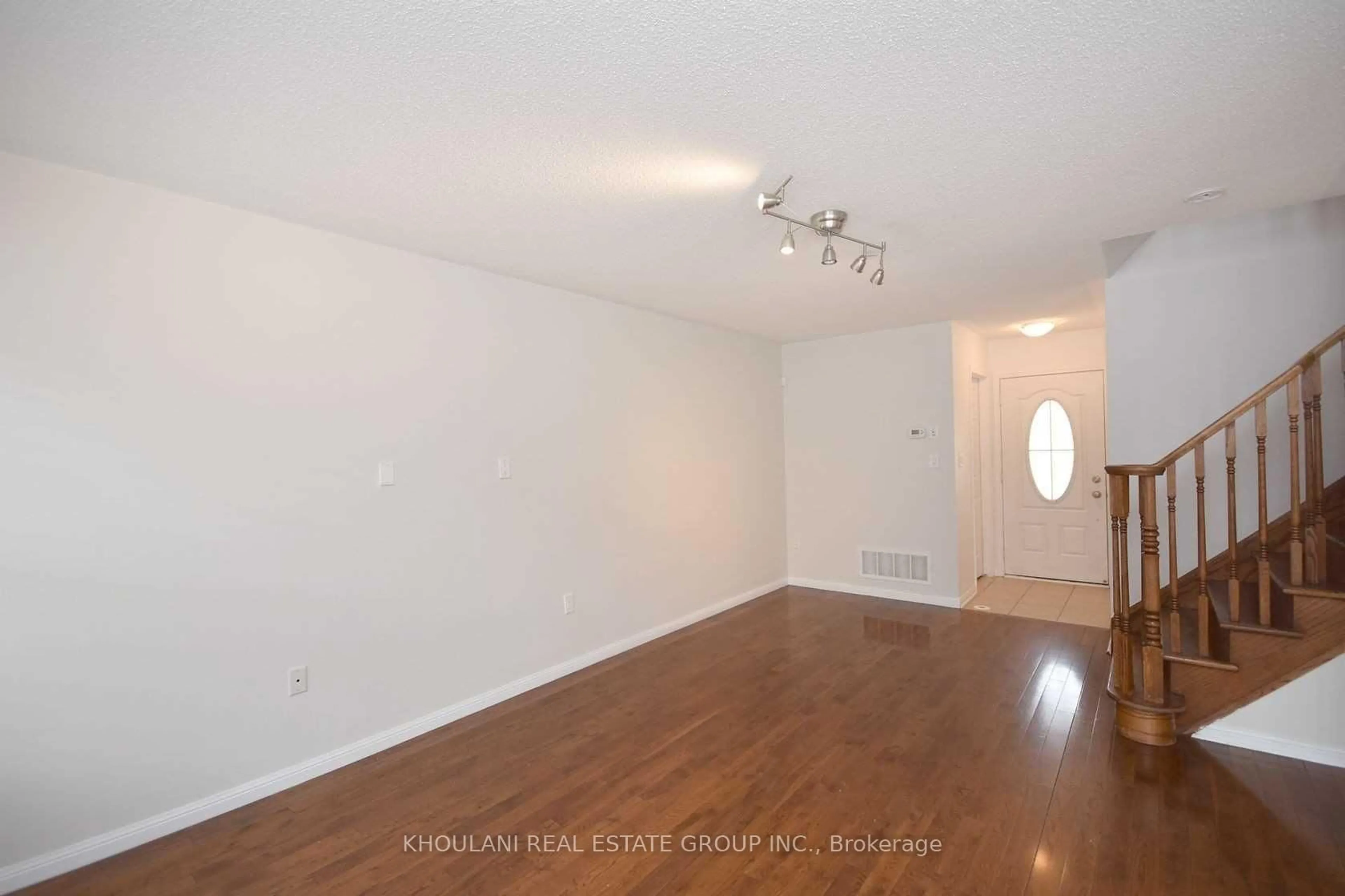 A pic of a room for 32 Van Fleet Terr, Milton Ontario L9T 0Y4