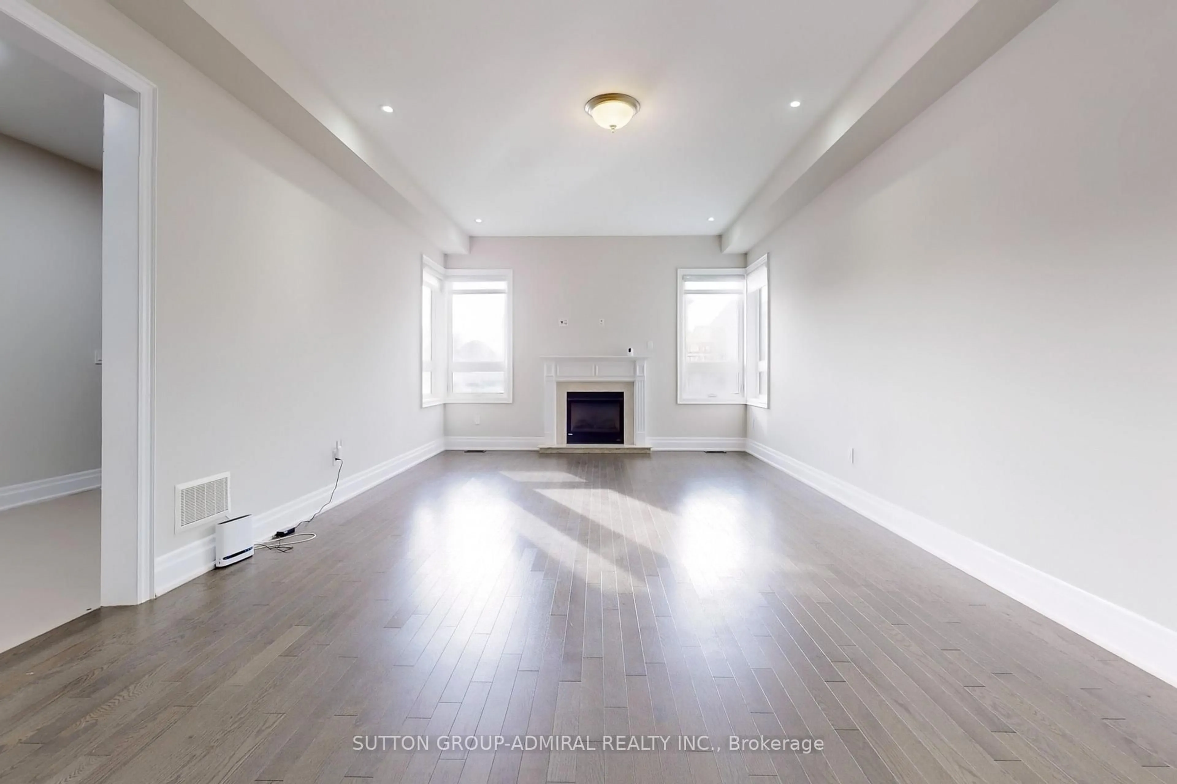 A pic of a room for 15 Settlers Field Rd, Brampton Ontario L6X 5P2