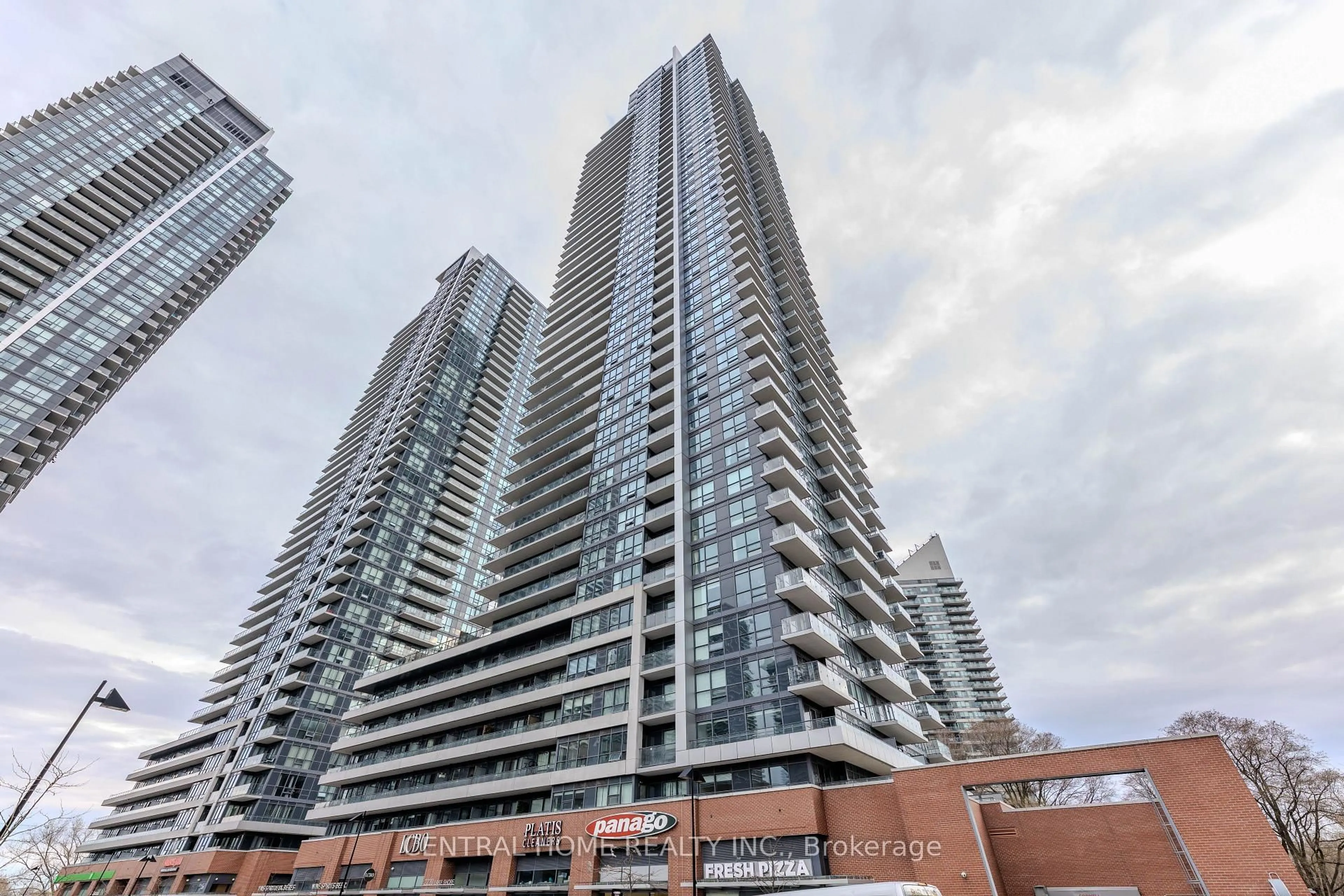 A pic from outside/outdoor area/front of a property/back of a property/a pic from drone, city buildings view from balcony for 2220 Lake Shore Blvd #607, Toronto Ontario M8V 0C1