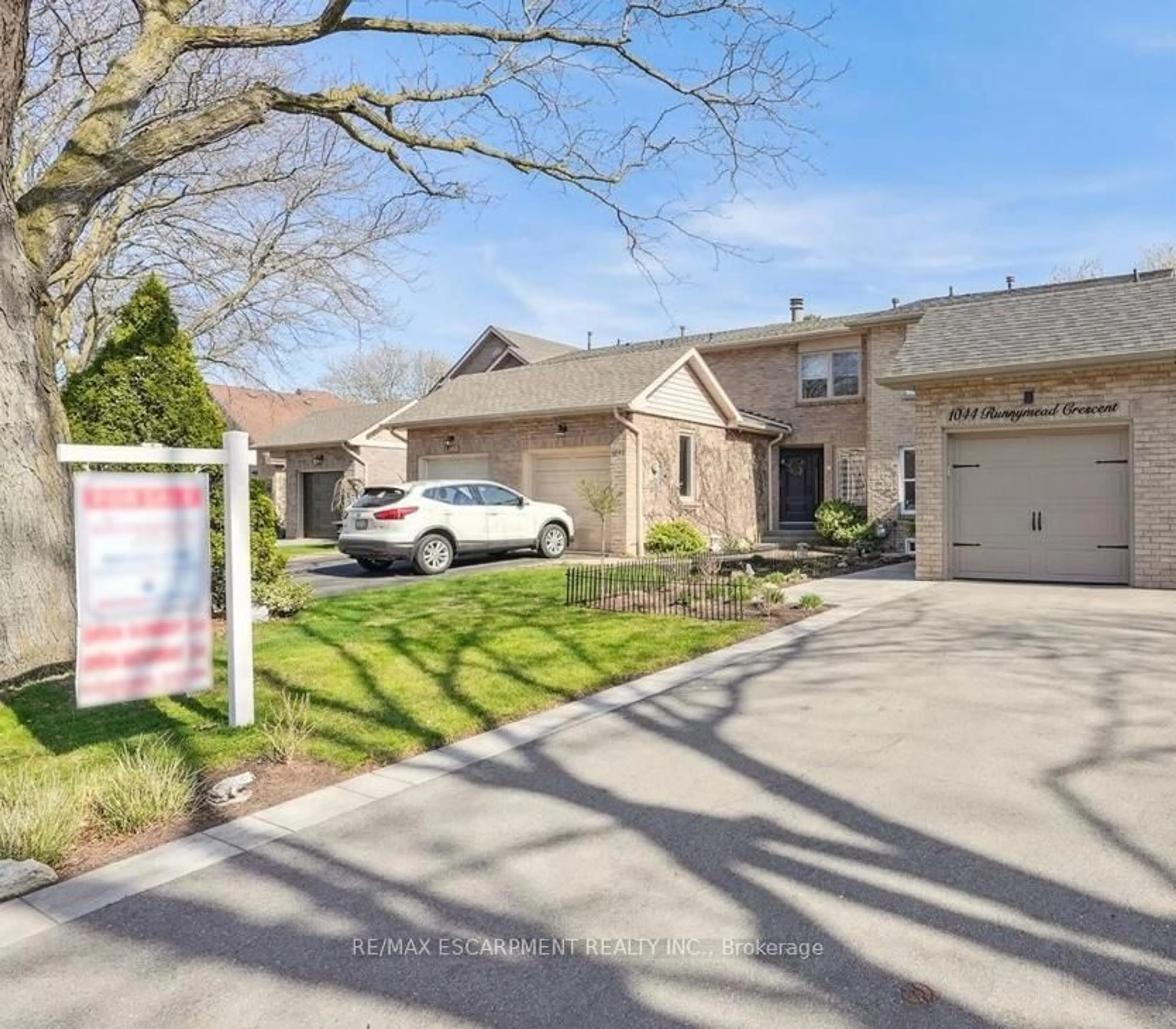 Unknown for 1044 RUNNYMEAD Cres, Oakville Ontario L6M 1C4