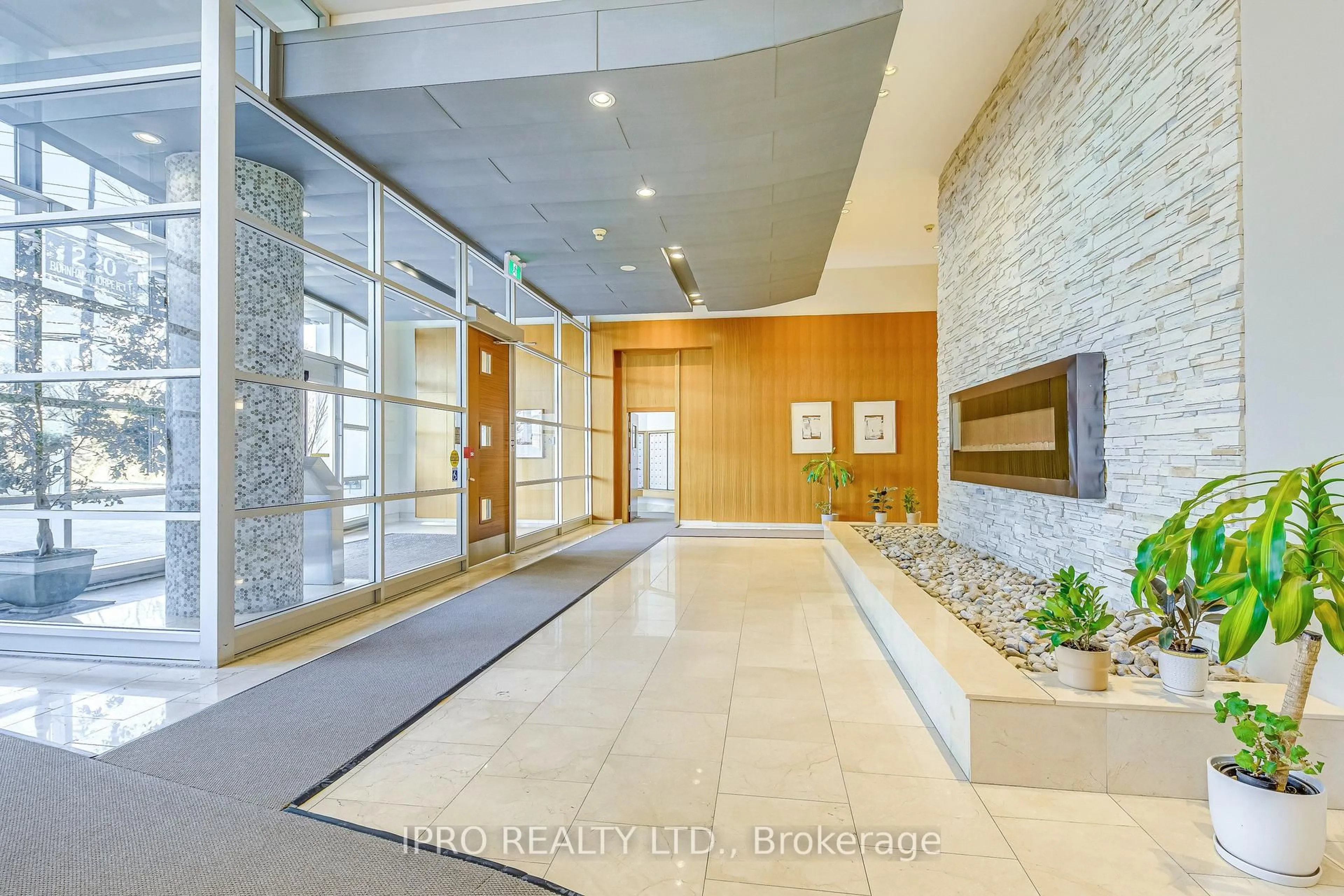 Indoor foyer for 220 Burnhamthorpe Rd #604, Mississauga Ontario L5B 4N4