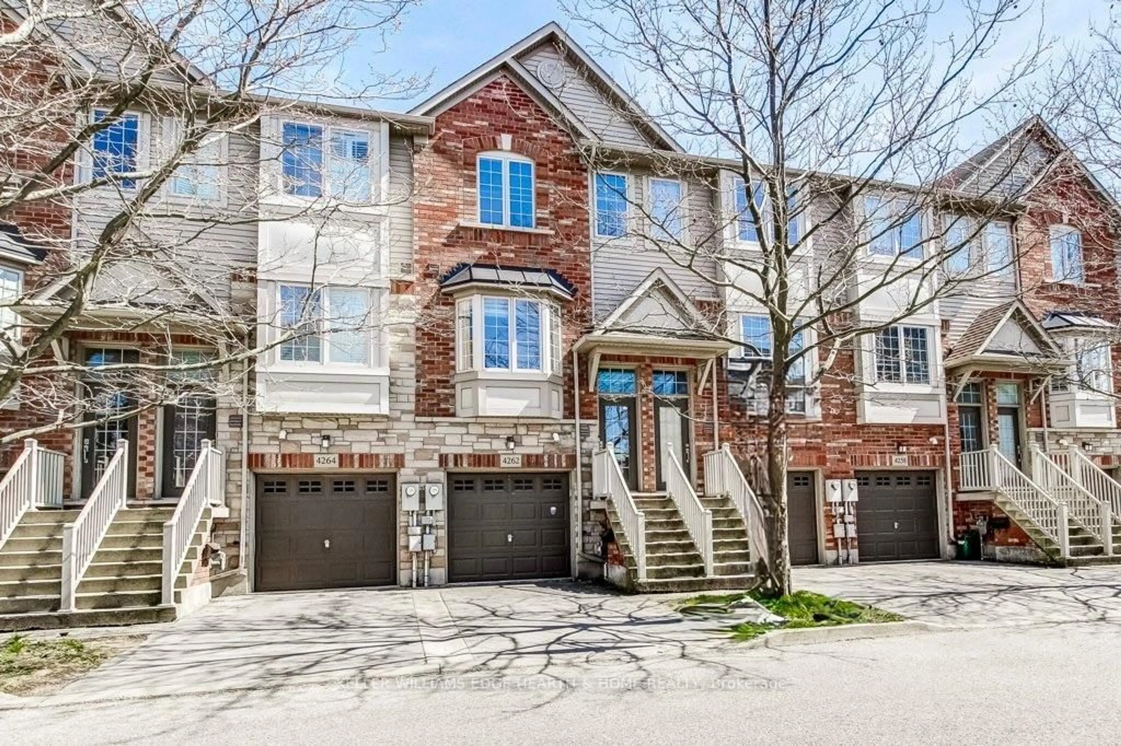 Home with brick exterior material, street for 4262 Ingram Common, Burlington Ontario L7L 0C4