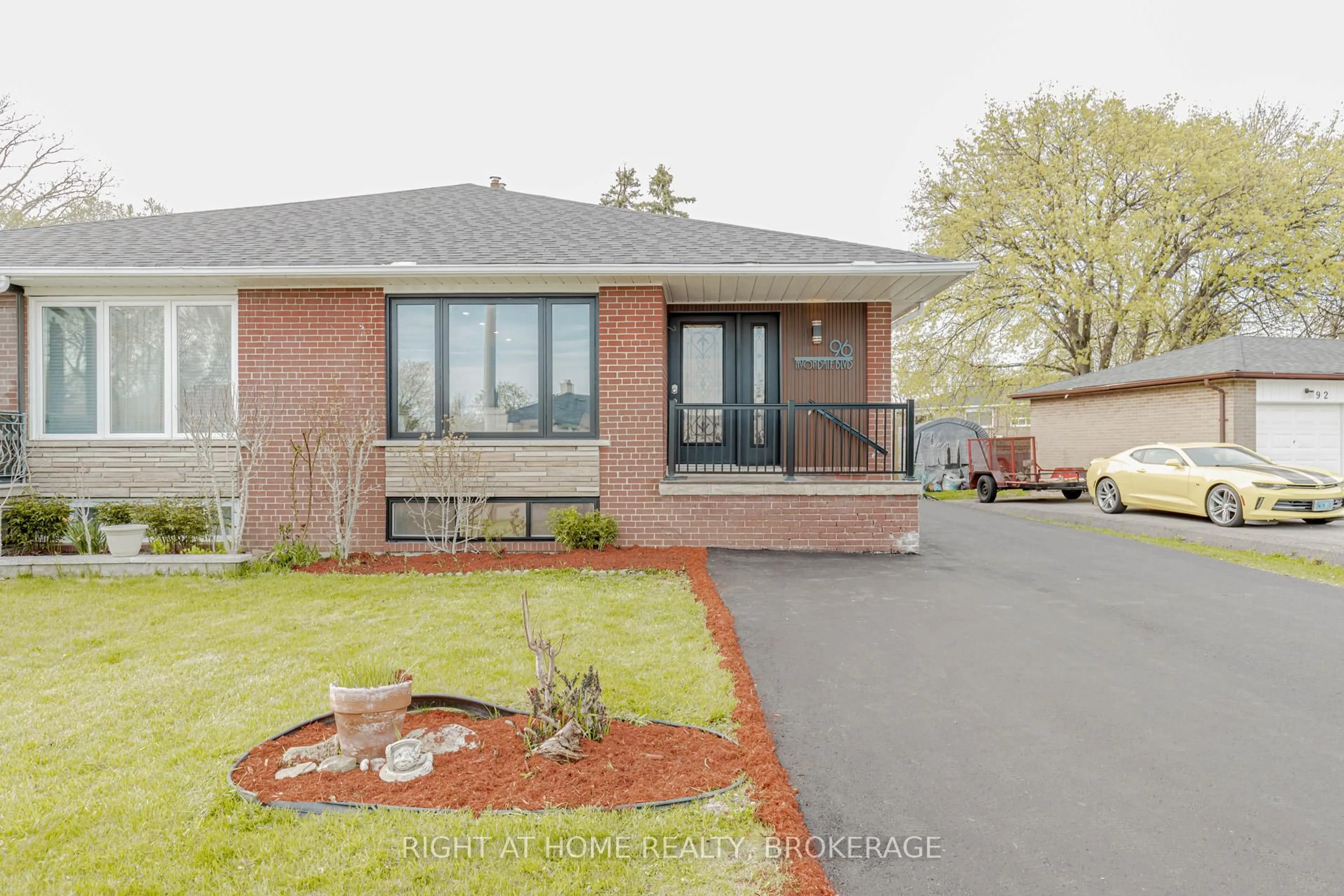 Home with brick exterior material, street for 96 Avondale Blvd, Brampton Ontario L6T 1H6