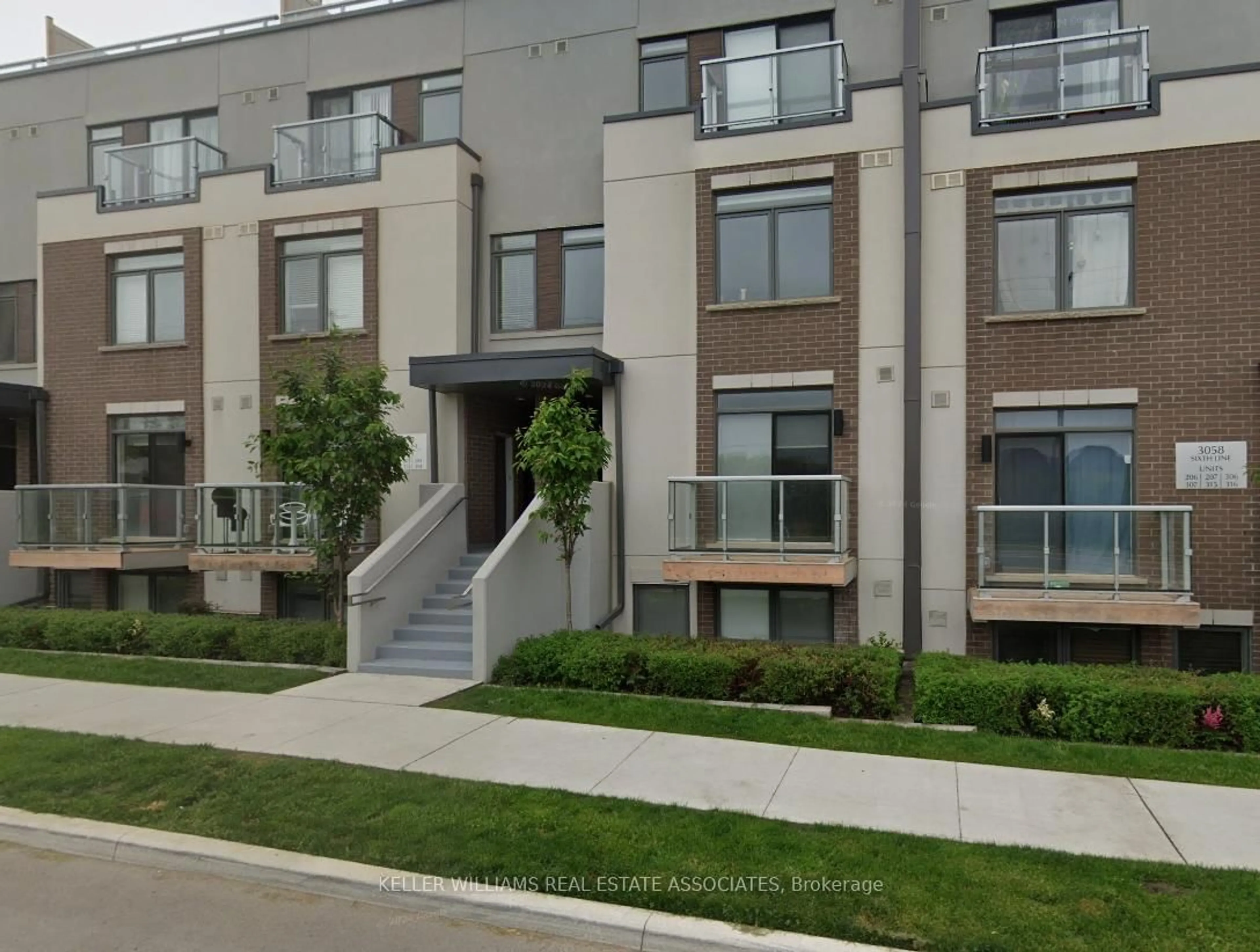 A pic from outside/outdoor area/front of a property/back of a property/a pic from drone, street for 3058 Sixth Line #204, Oakville Ontario L6M 1P8