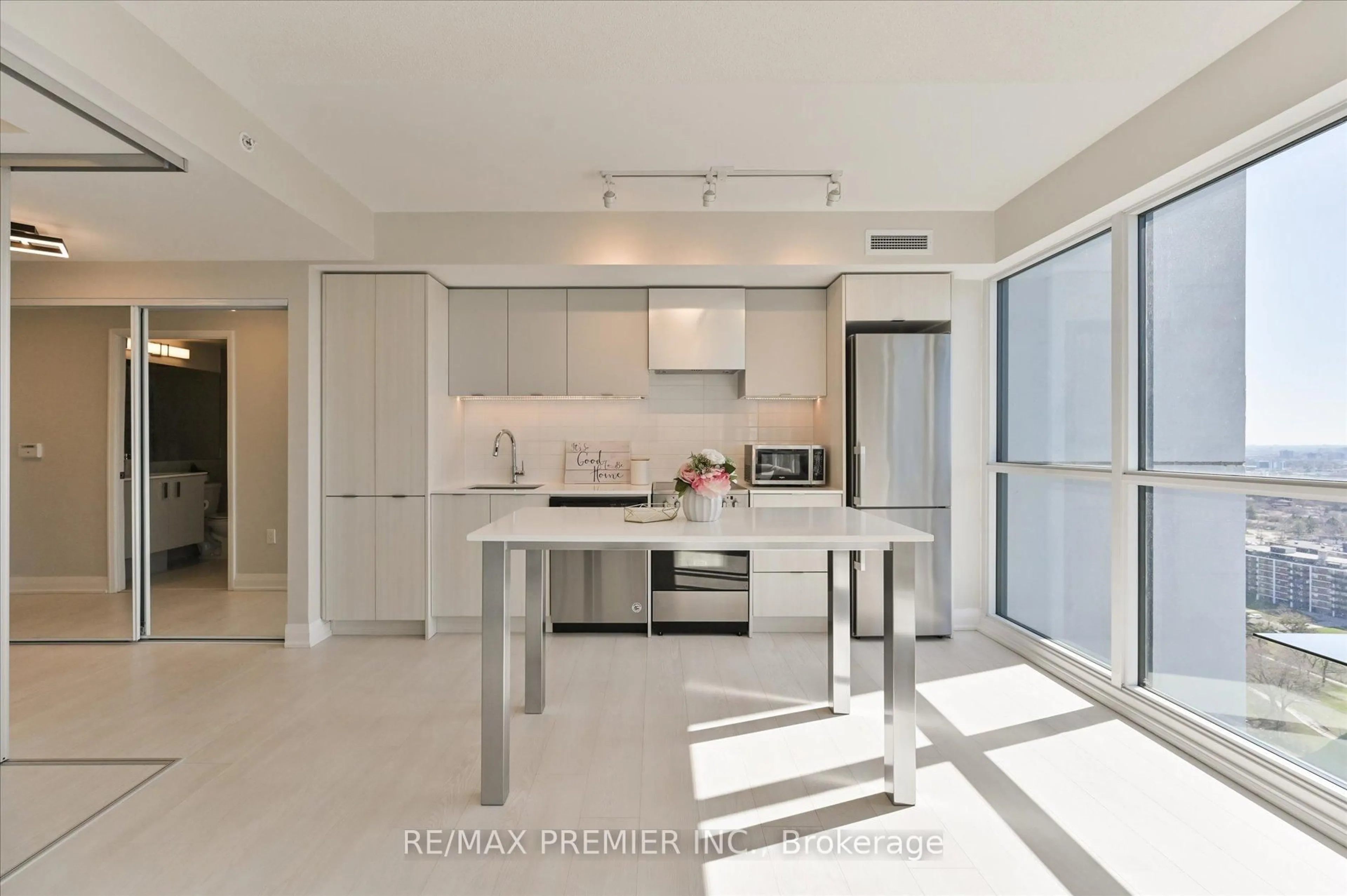 Unknown for 30 Gibbs Rd #2402, Toronto Ontario M9B 0E4