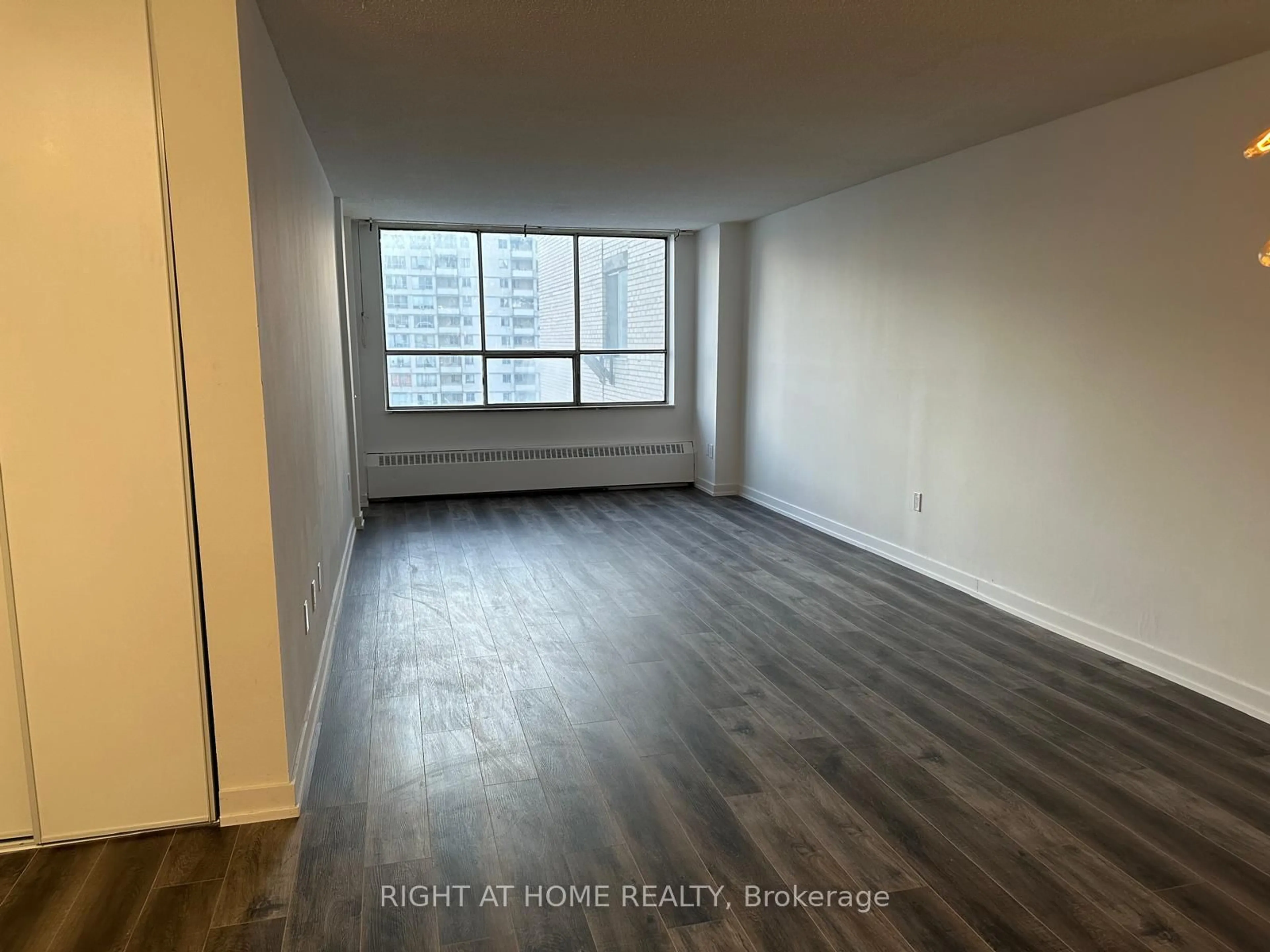 A pic of a room for 320 Dixon Rd #1616, Toronto Ontario M9R 1S8