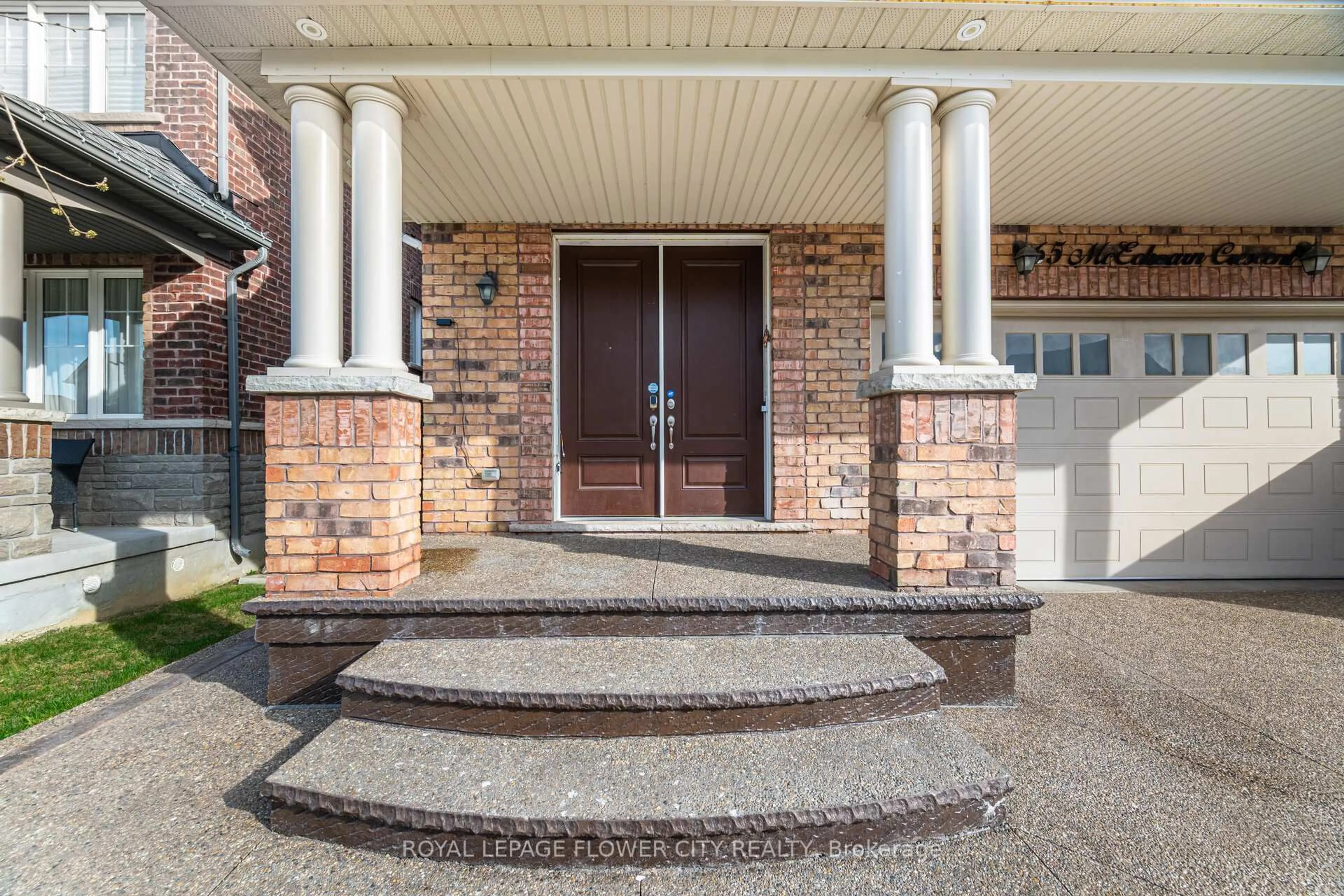 Unknown for 65 Mcechearn Cres, Caledon Ontario L7C 3Y2