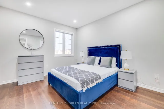 Additional property image - 1436 Connaught Terr