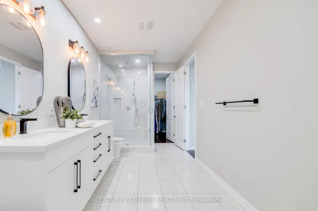 Additional property image - 1436 Connaught Terr