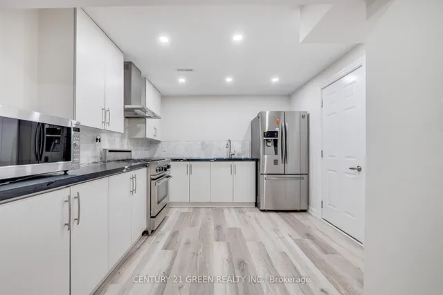 Additional property image - 1436 Connaught Terr