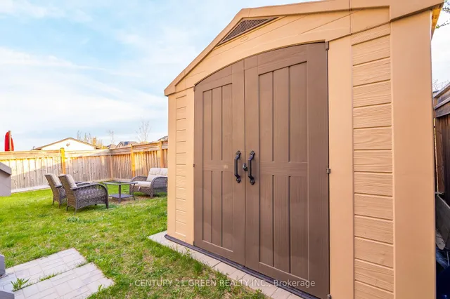 Additional property image - 1436 Connaught Terr