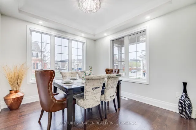 Additional property image - 1436 Connaught Terr