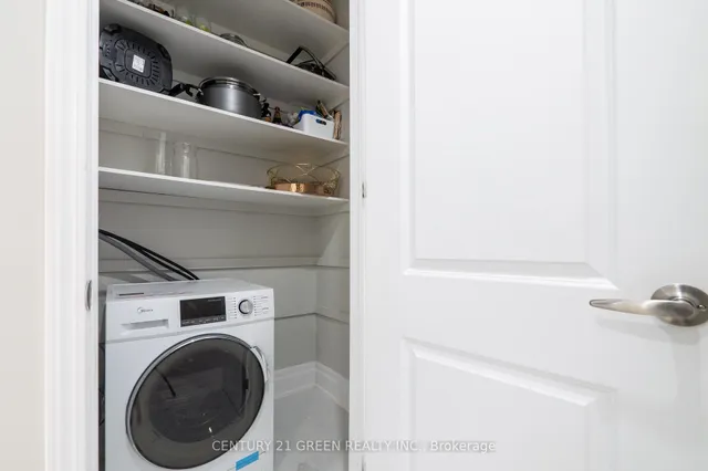 Additional property image - 1436 Connaught Terr