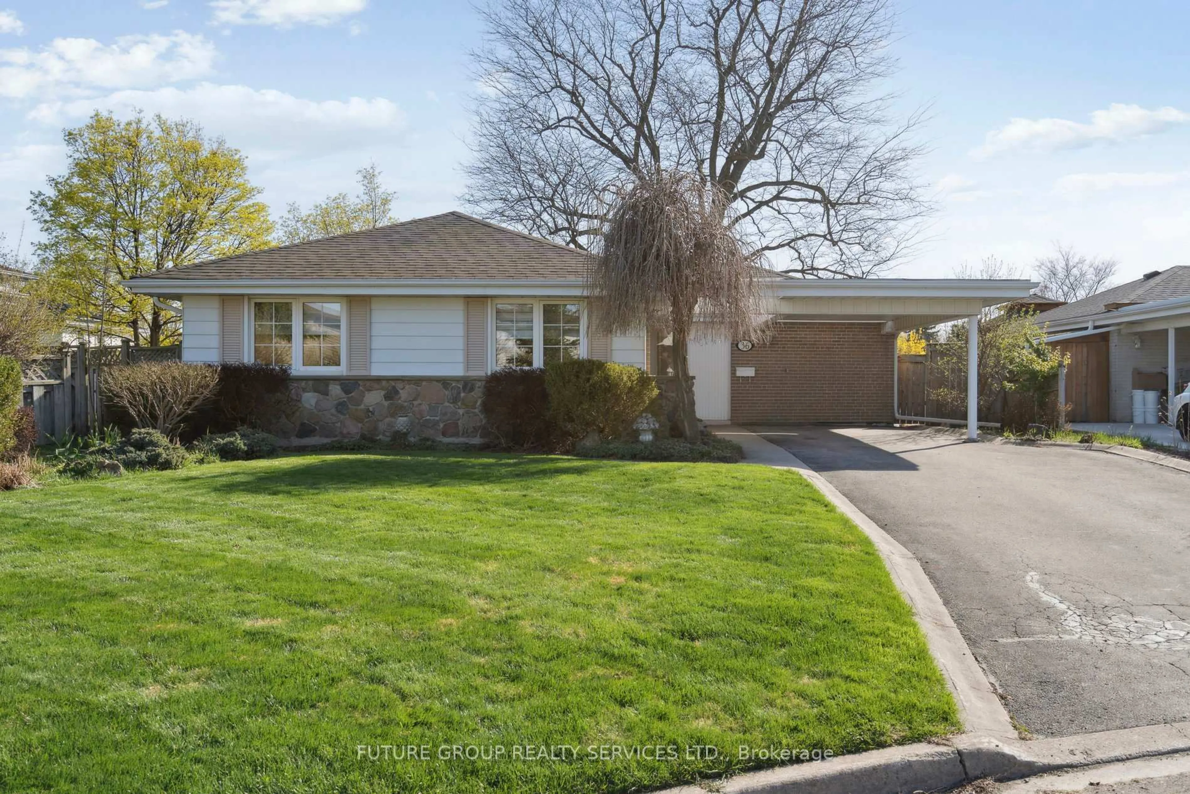 Home with vinyl exterior material, street for 36 Staveley Cres, Brampton Ontario L6W 2R9