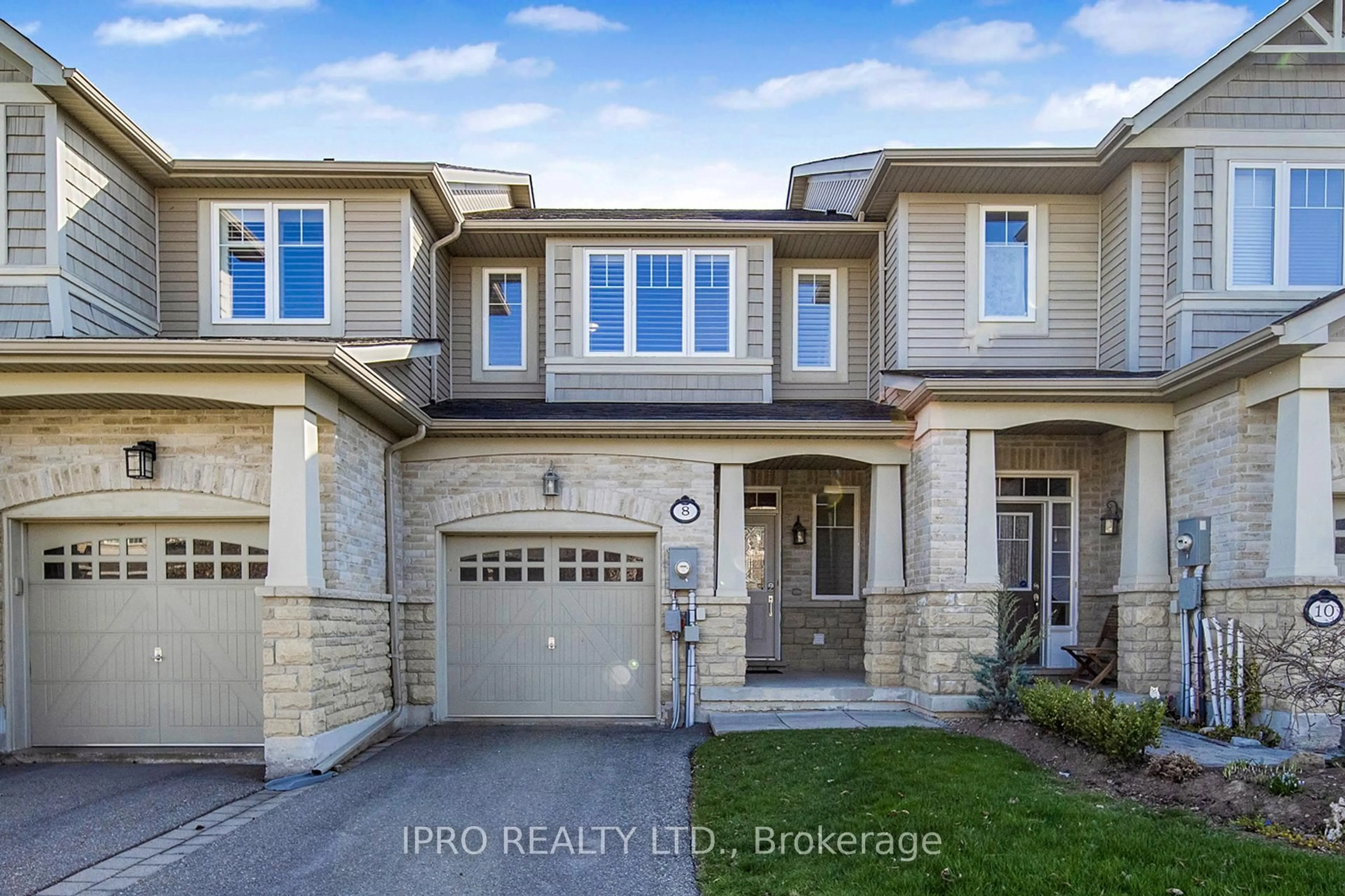 Home with brick exterior material, street for 8 Icefall Rd, Caledon Ontario L7C 3T6