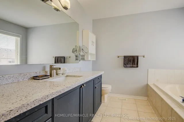 Additional property image - 1044 Zimmerman Cres
