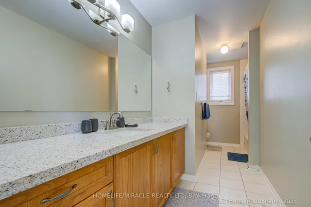 Additional property image - 1044 Zimmerman Cres