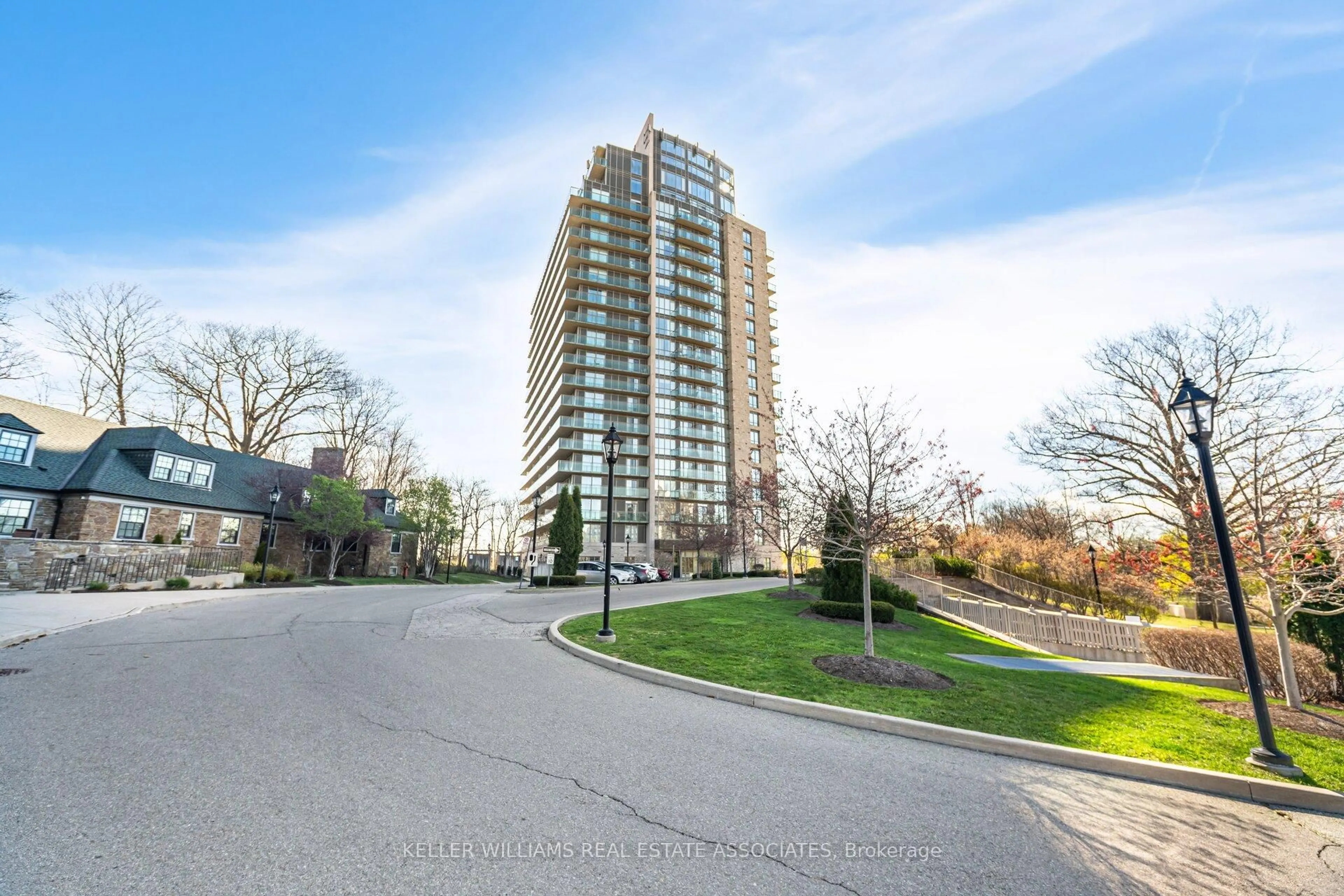 Unknown for 1665 The Collegeway Way #1704, Mississauga Ontario L5L 0A9