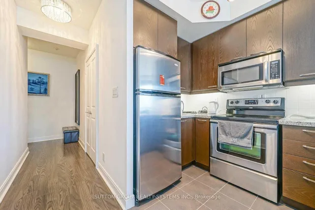 Additional property image - 50 Absolute Ave Unit #1007