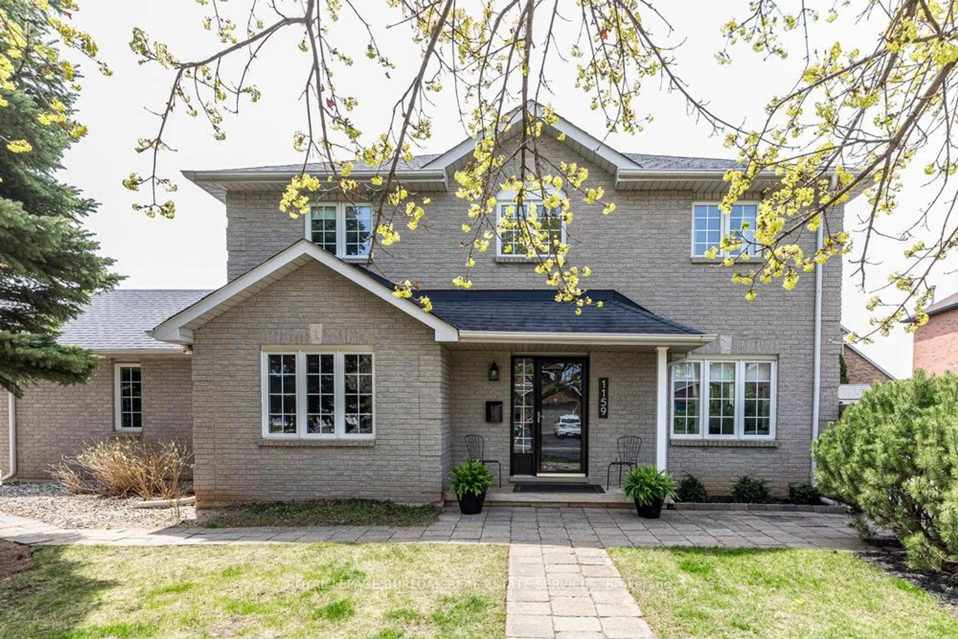 Home with brick exterior material, street for 1159 Casador Crt, Burlington Ontario L7S 2K5