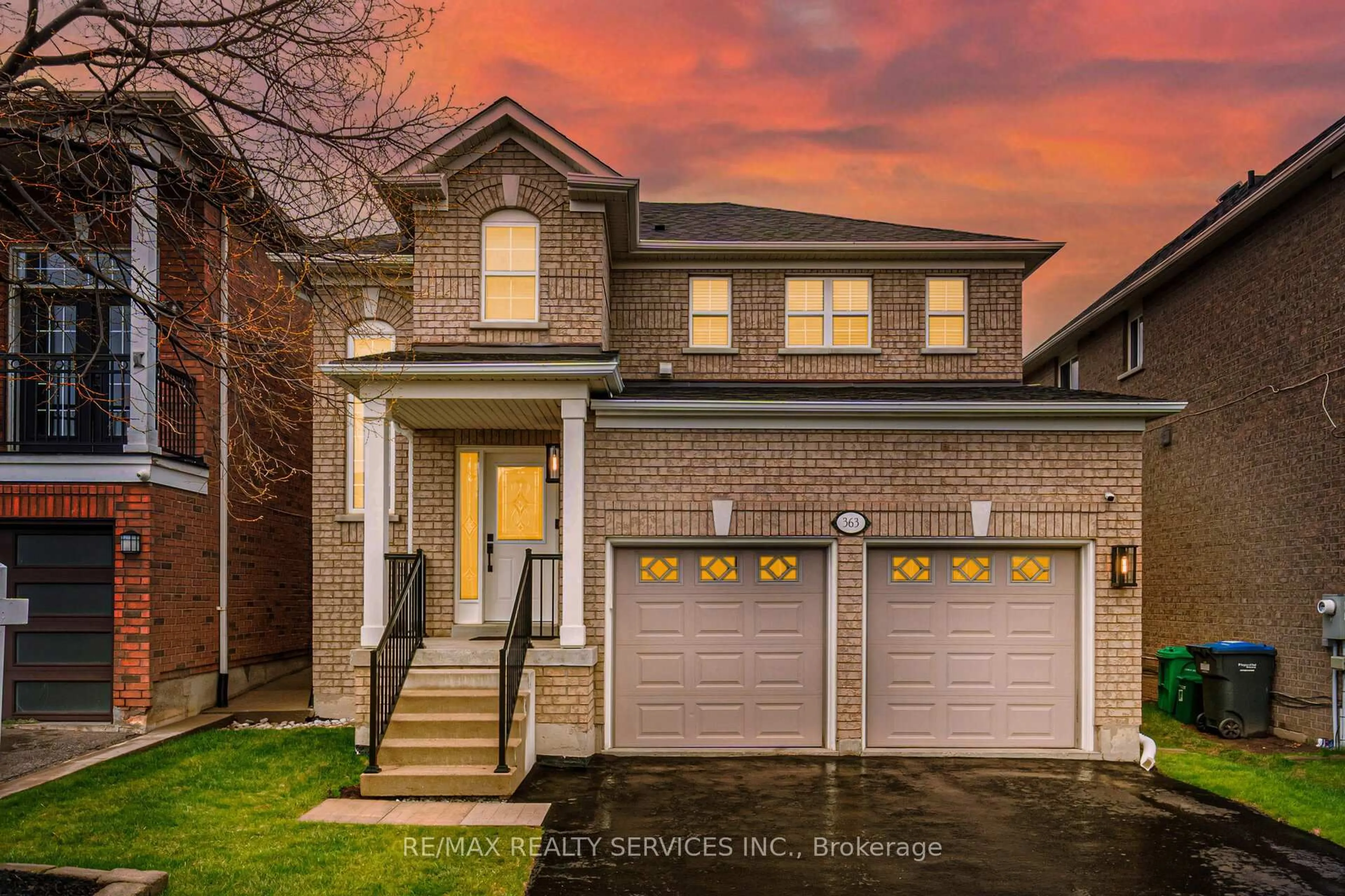 Home with brick exterior material, street for 363 Edenbrook Hill Dr, Brampton Ontario L7A 2N4