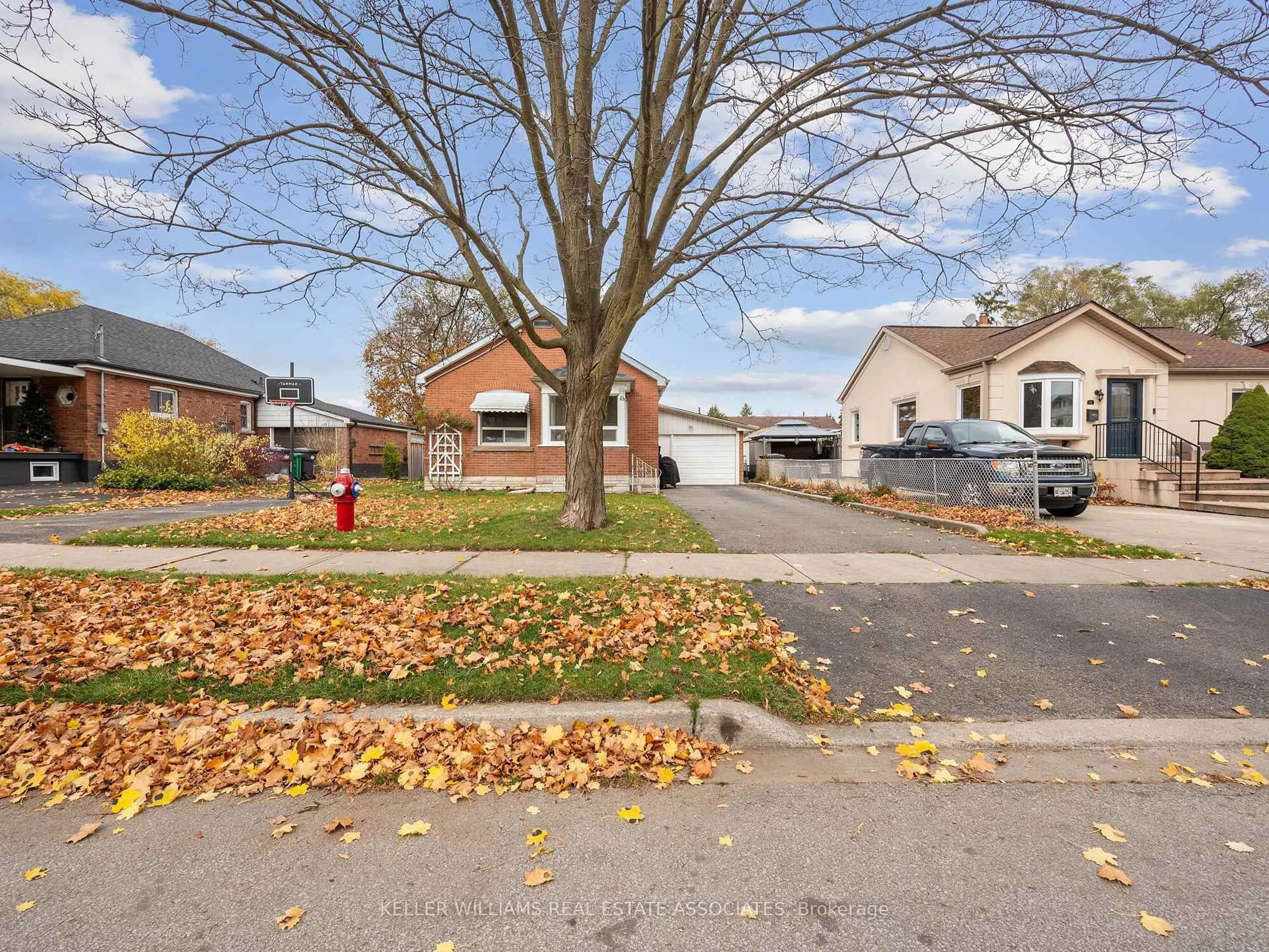 Unknown for 54 Woodward Ave, Brampton Ontario L6V 1K4