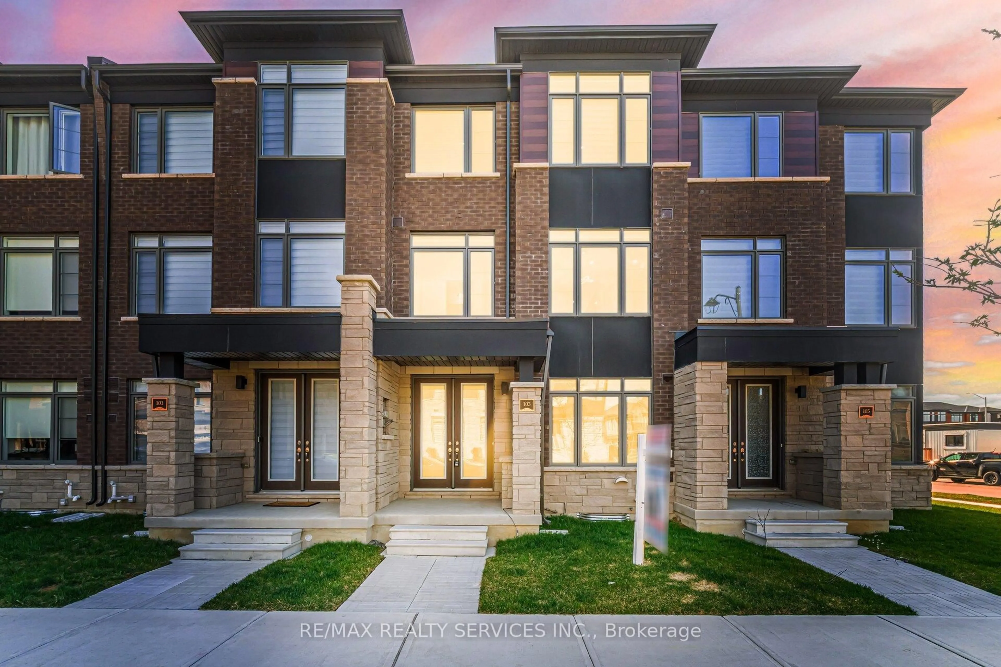 Home with brick exterior material, street for 103 Camino Real Dr, Caledon Ontario L7C 4M1