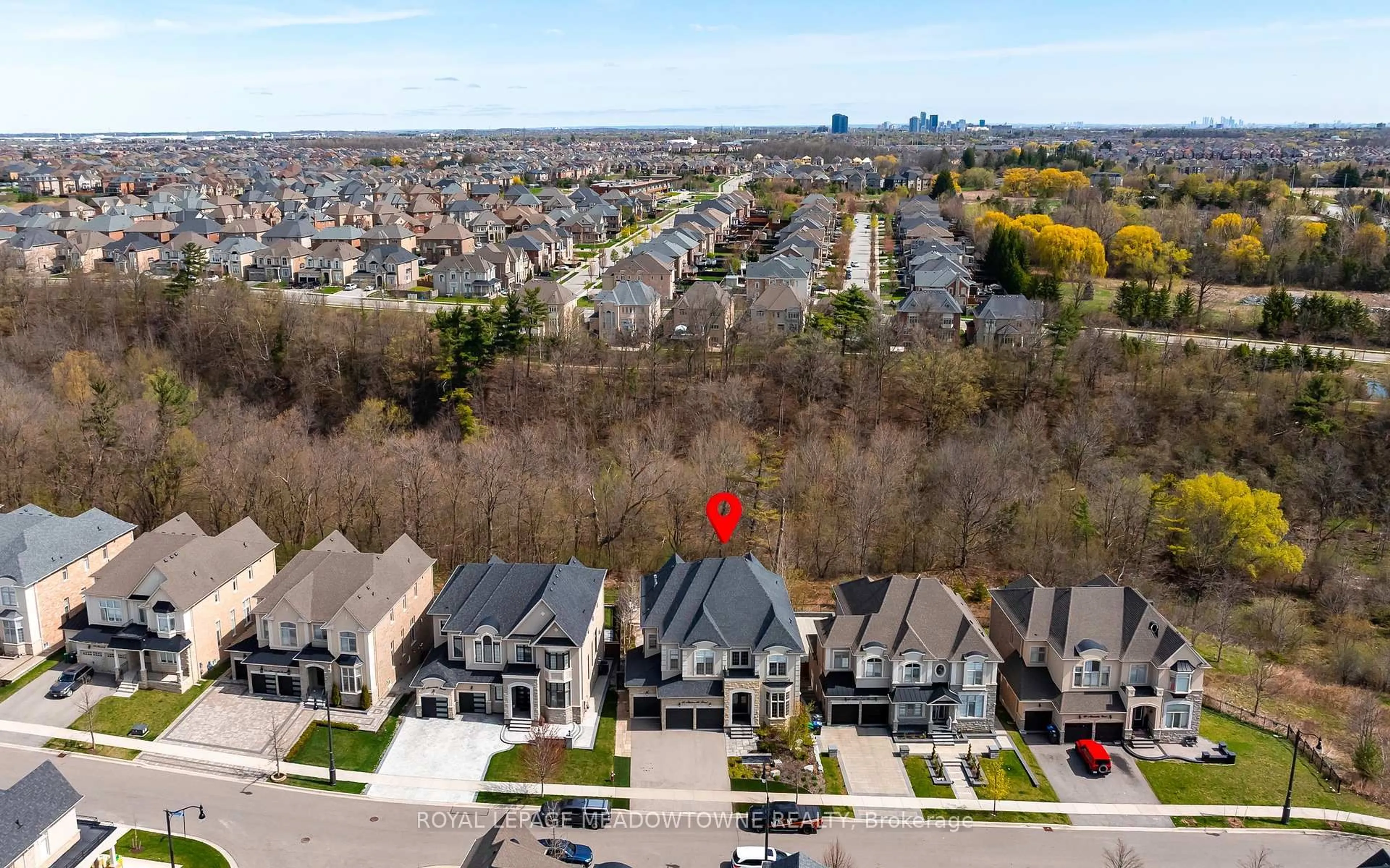 A pic from outside/outdoor area/front of a property/back of a property/a pic from drone, unknown for 60 Adamsville Rd, Brampton Ontario L6X 2X4