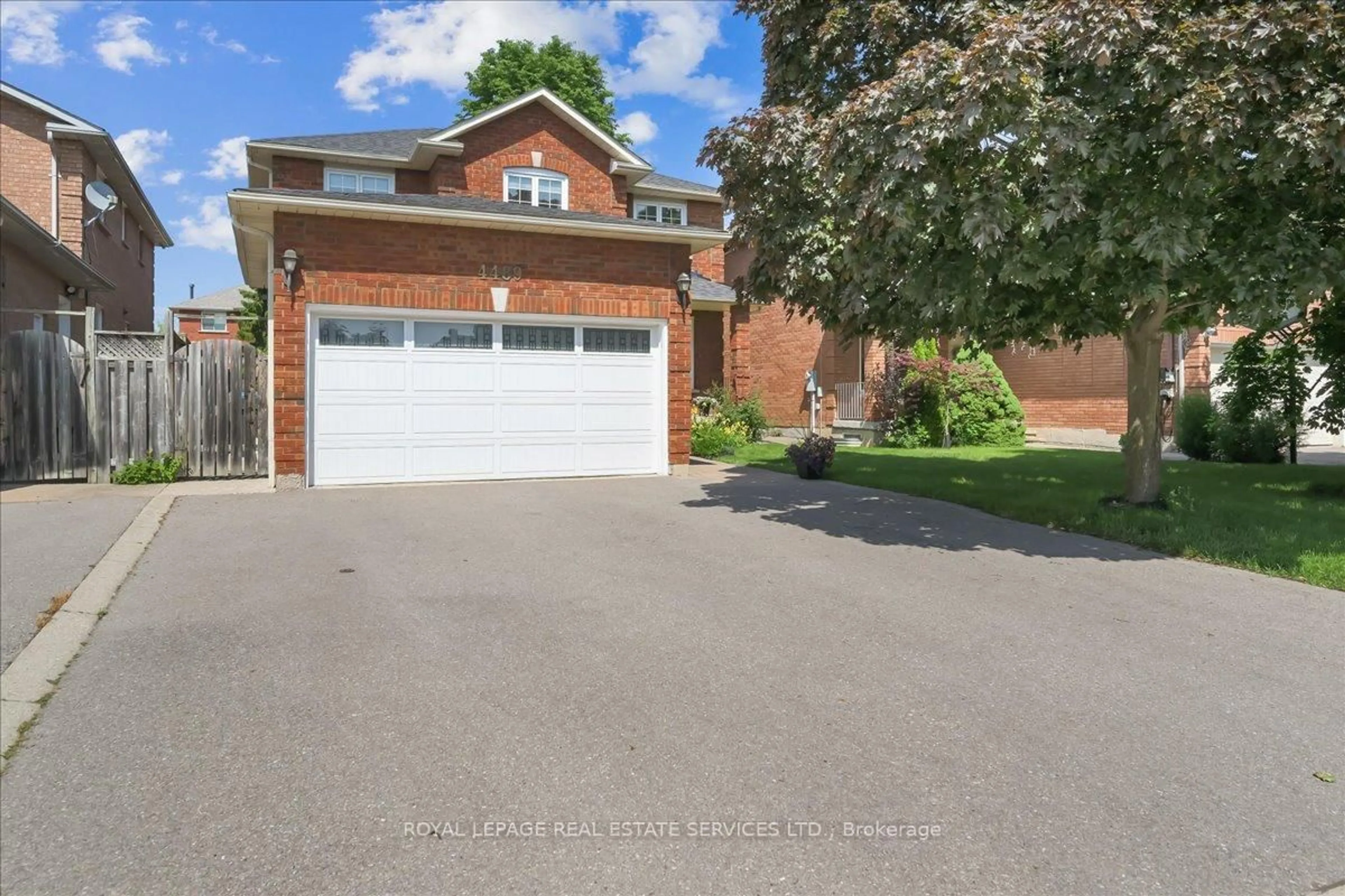 Home with brick exterior material, street for 4489 Stonemill Crt, Mississauga Ontario L5V 1E5