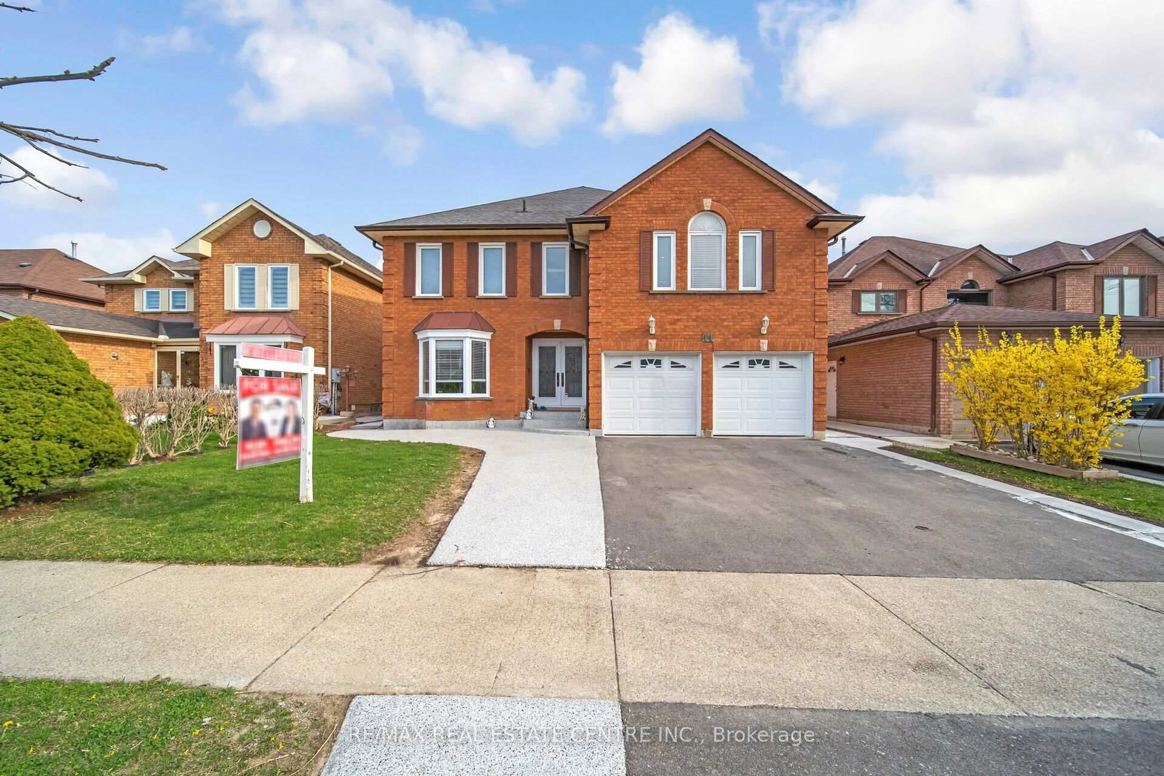 Home with brick exterior material, street for 11 Moorehead Cres, Brampton Ontario L6Z 4K6