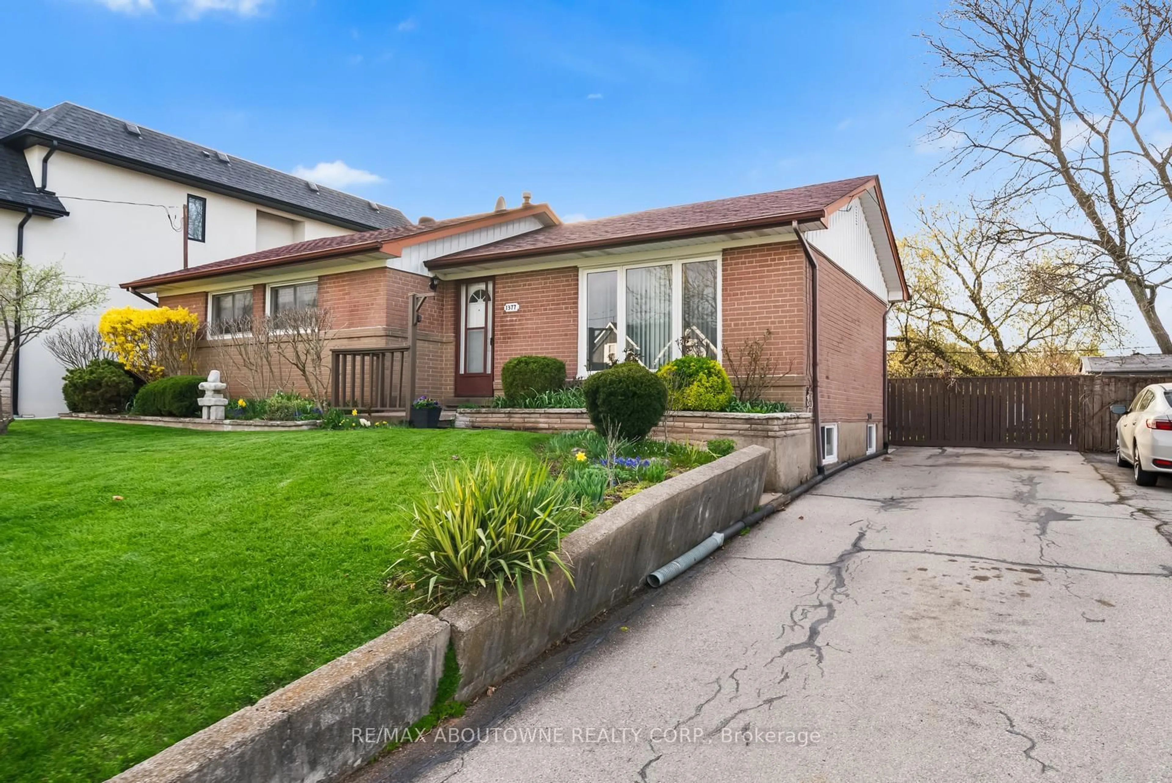 Home with brick exterior material, street for 1377 Bridge Rd, Oakville Ontario L6L 2C8