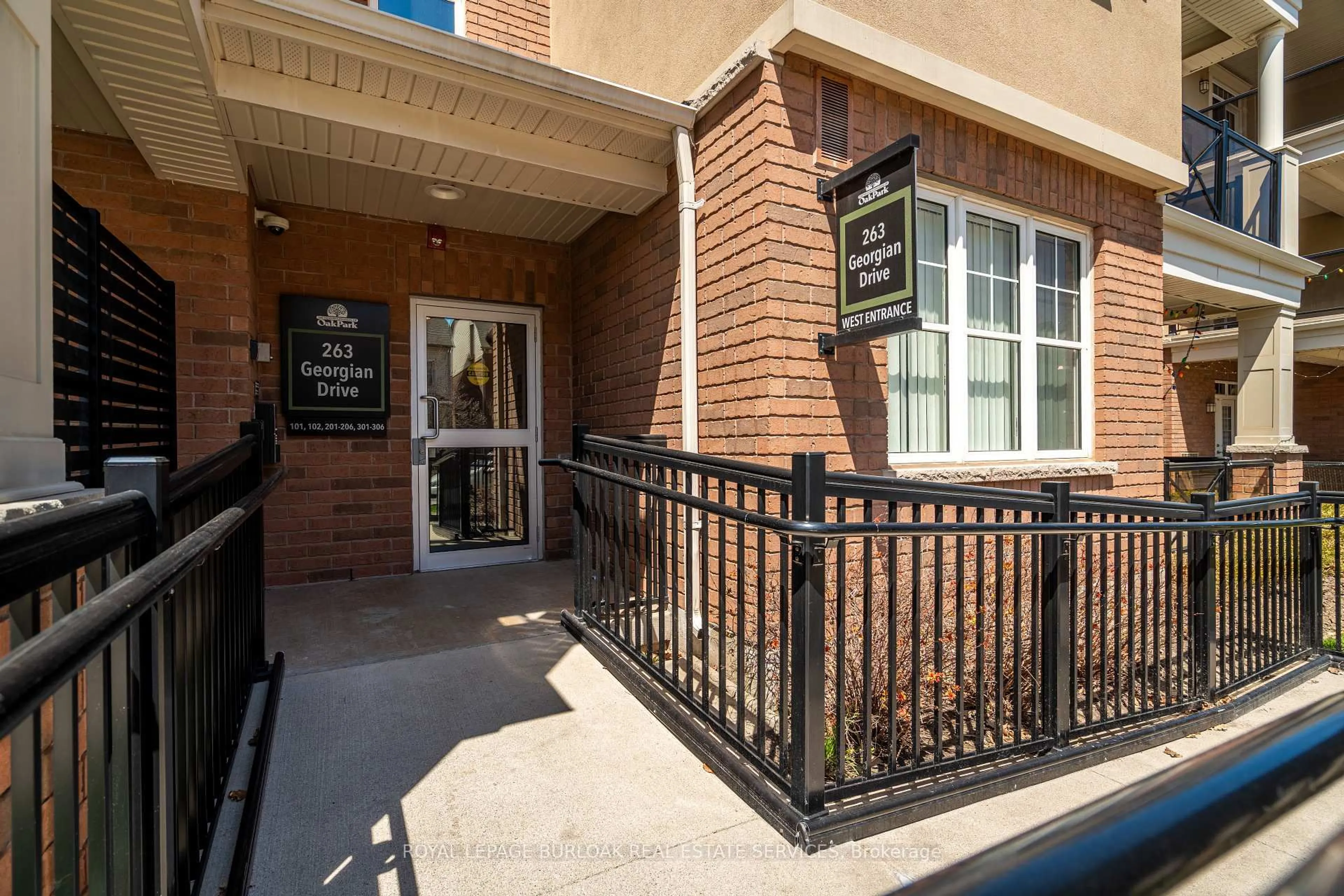 Unknown for 263 Georgian Dr #303, Oakville Ontario L6H 0L2