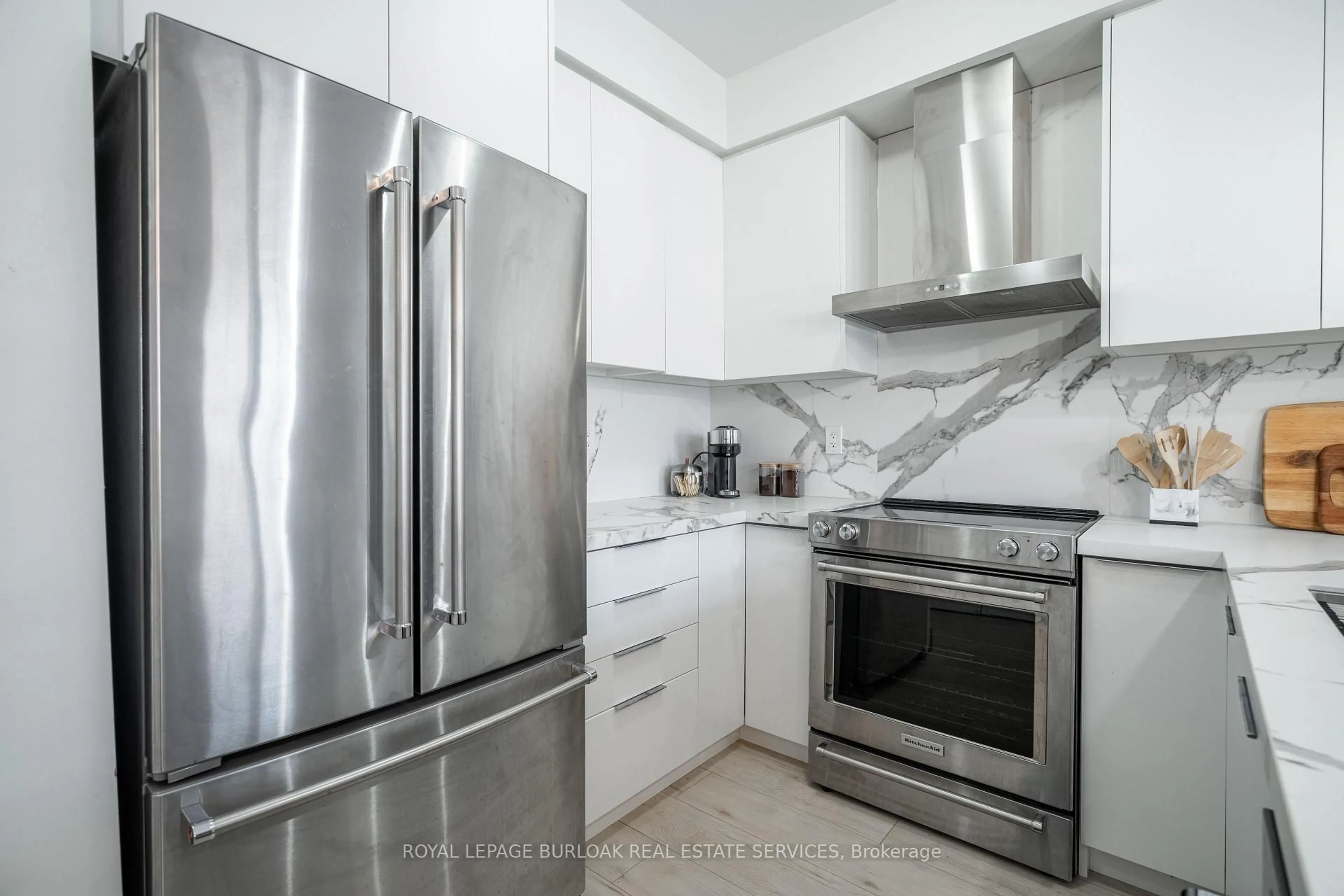 Unknown for 263 Georgian Dr #303, Oakville Ontario L6H 0L2