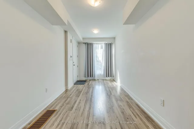 Additional property image - 1774A Lawrence Ave
