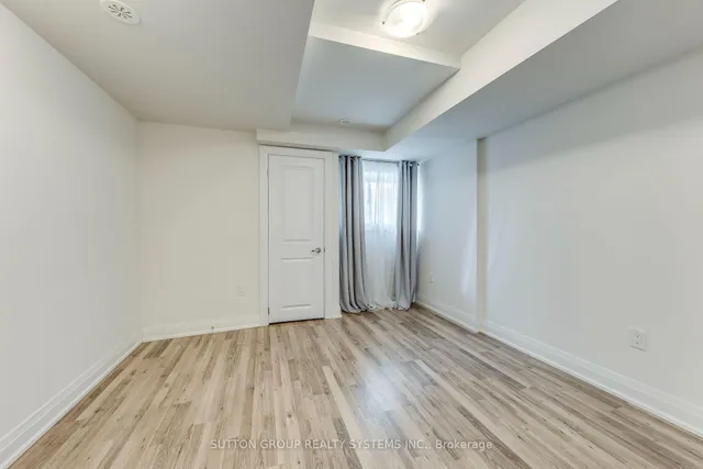 Additional property image - 1774A Lawrence Ave