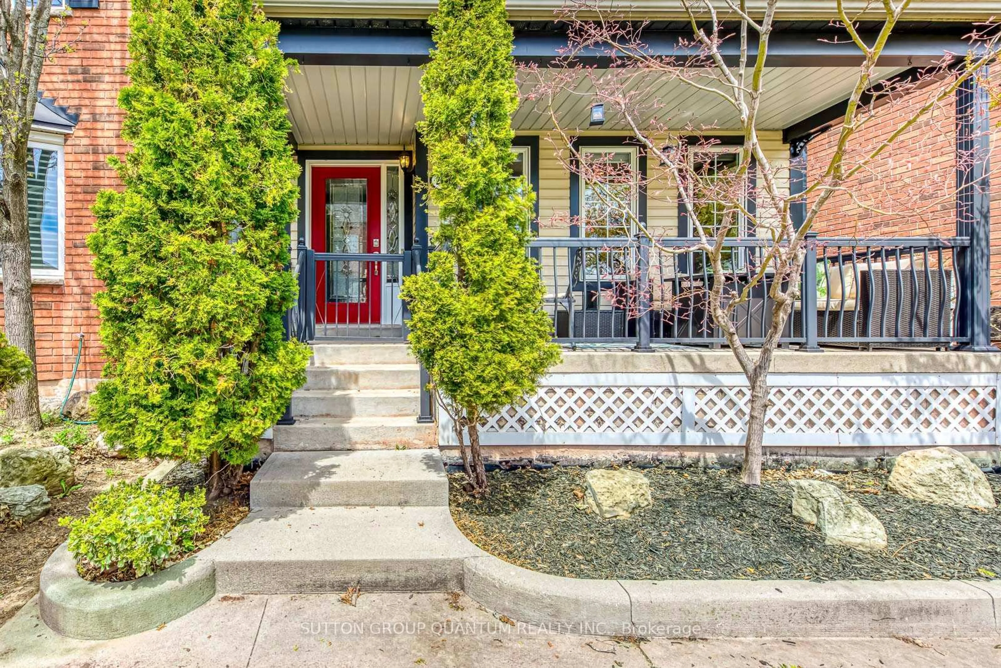 Unknown for 215 ROXTON Rd, Oakville Ontario L6H 6M9