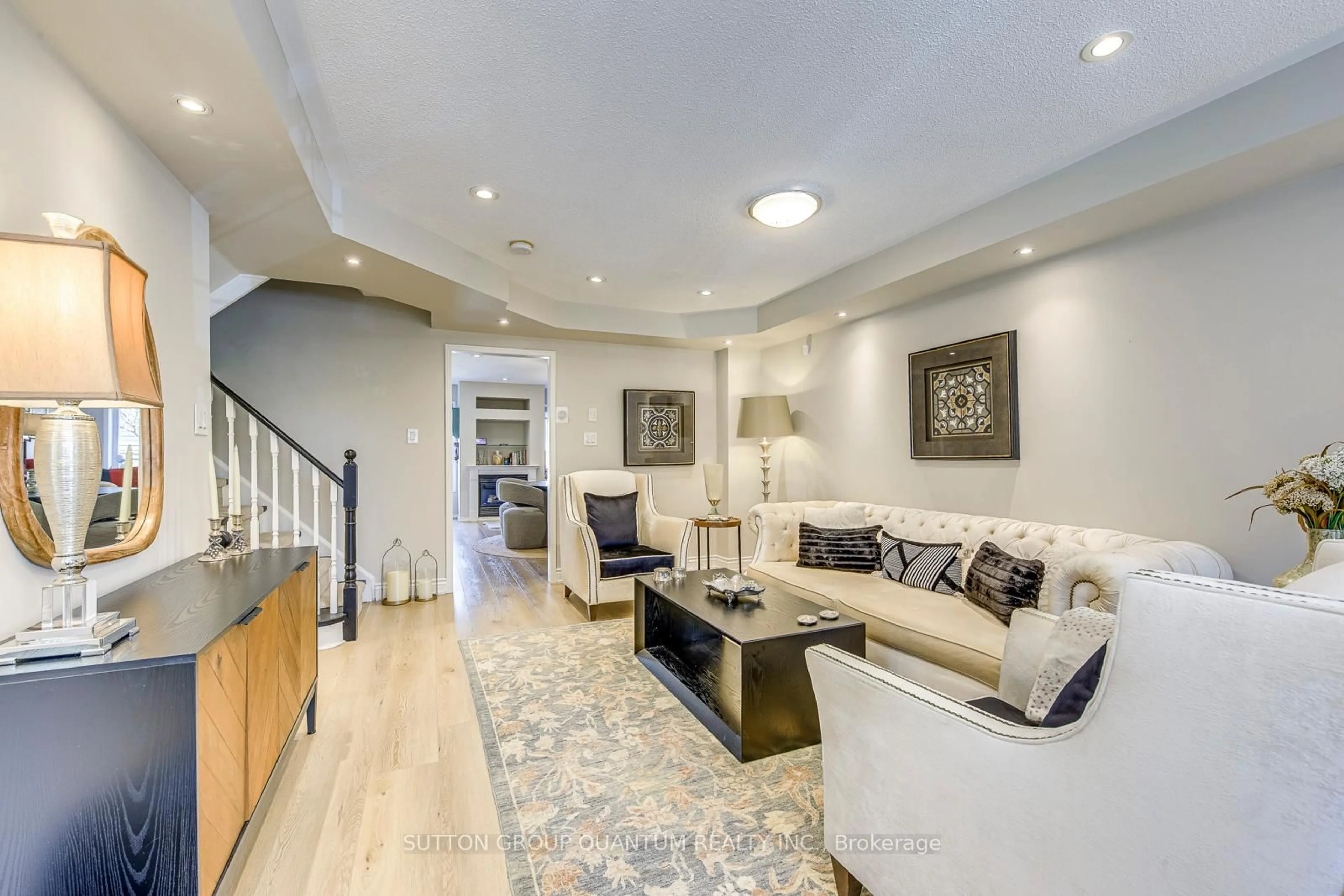 Living room with furniture, unknown for 215 ROXTON Rd, Oakville Ontario L6H 6M9