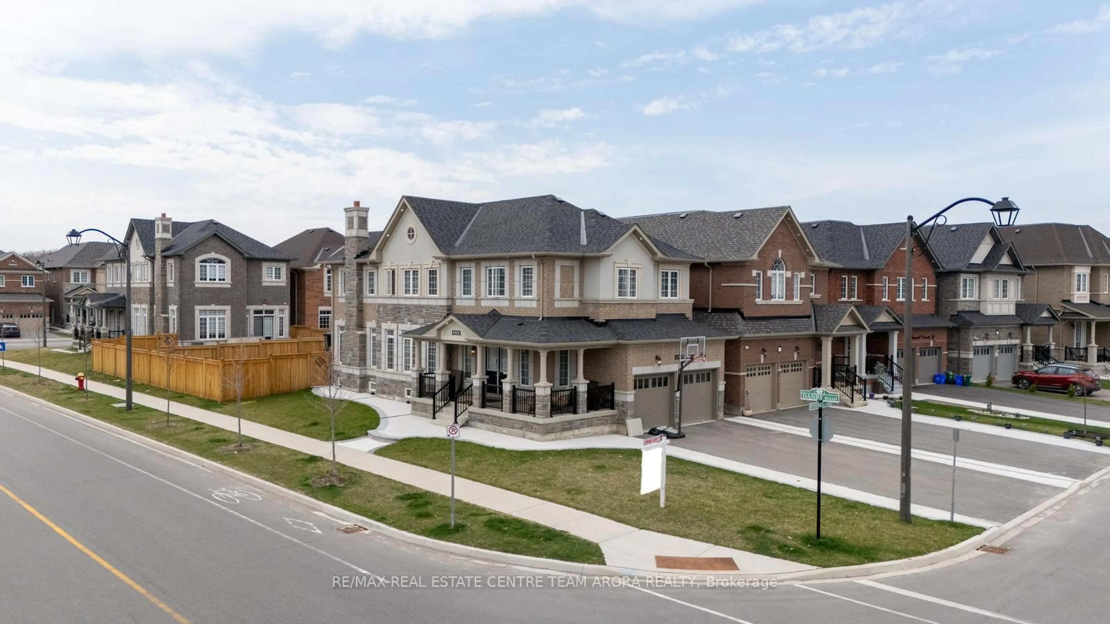 Home with brick exterior material, street for 15351 Danby Rd, Halton Hills Ontario L7G 0H6