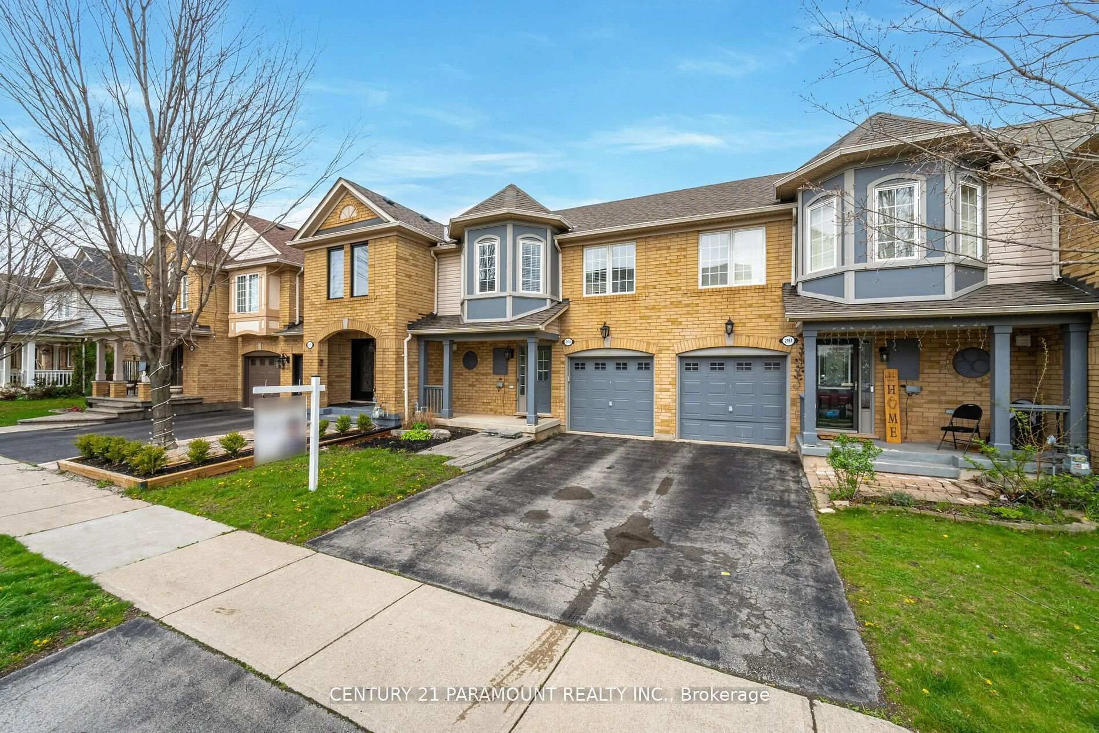 Home with brick exterior material, street for 2159 Baronwood Dr, Oakville Ontario L6M 4S4