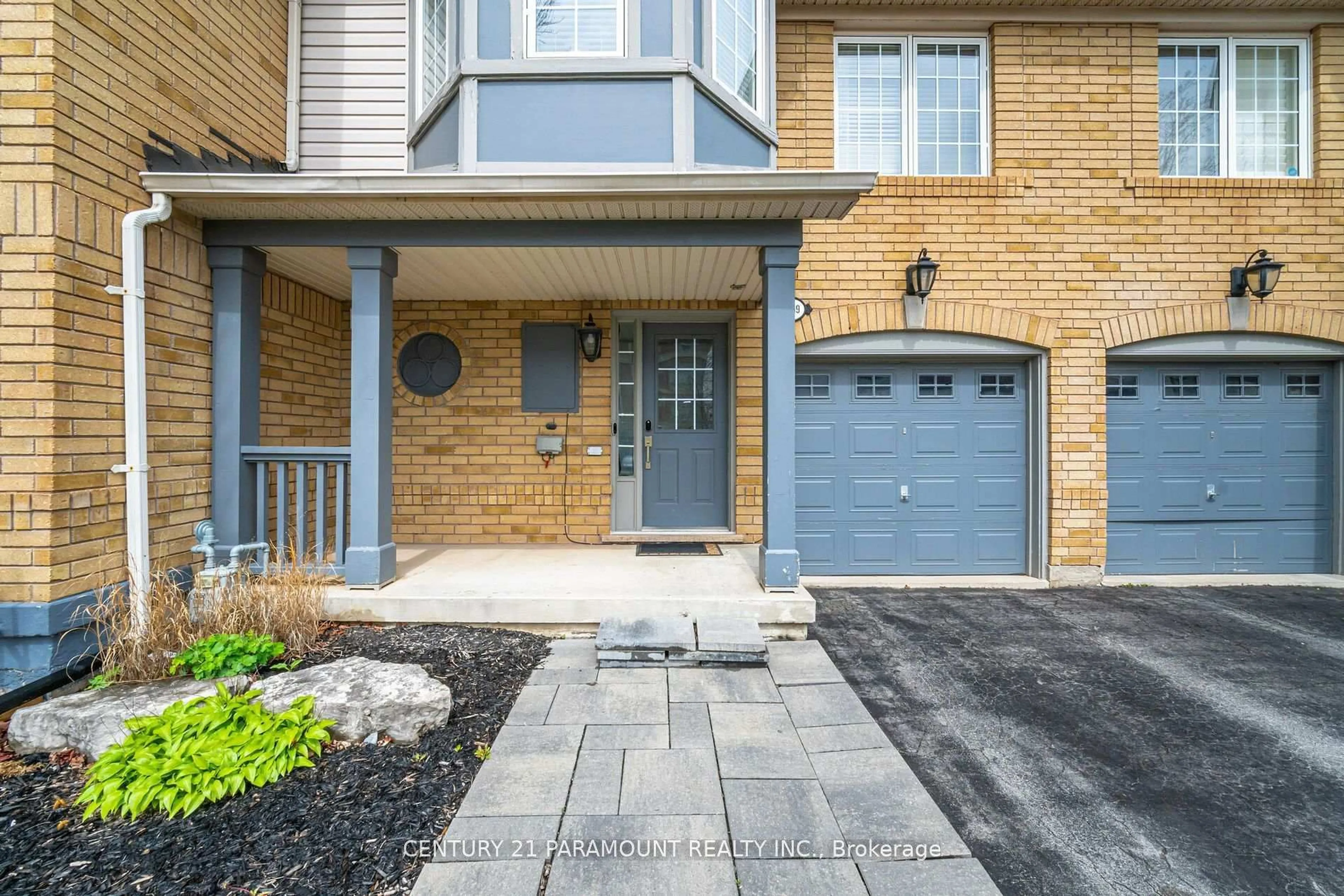 Home with brick exterior material, street for 2159 Baronwood Dr, Oakville Ontario L6M 4S4