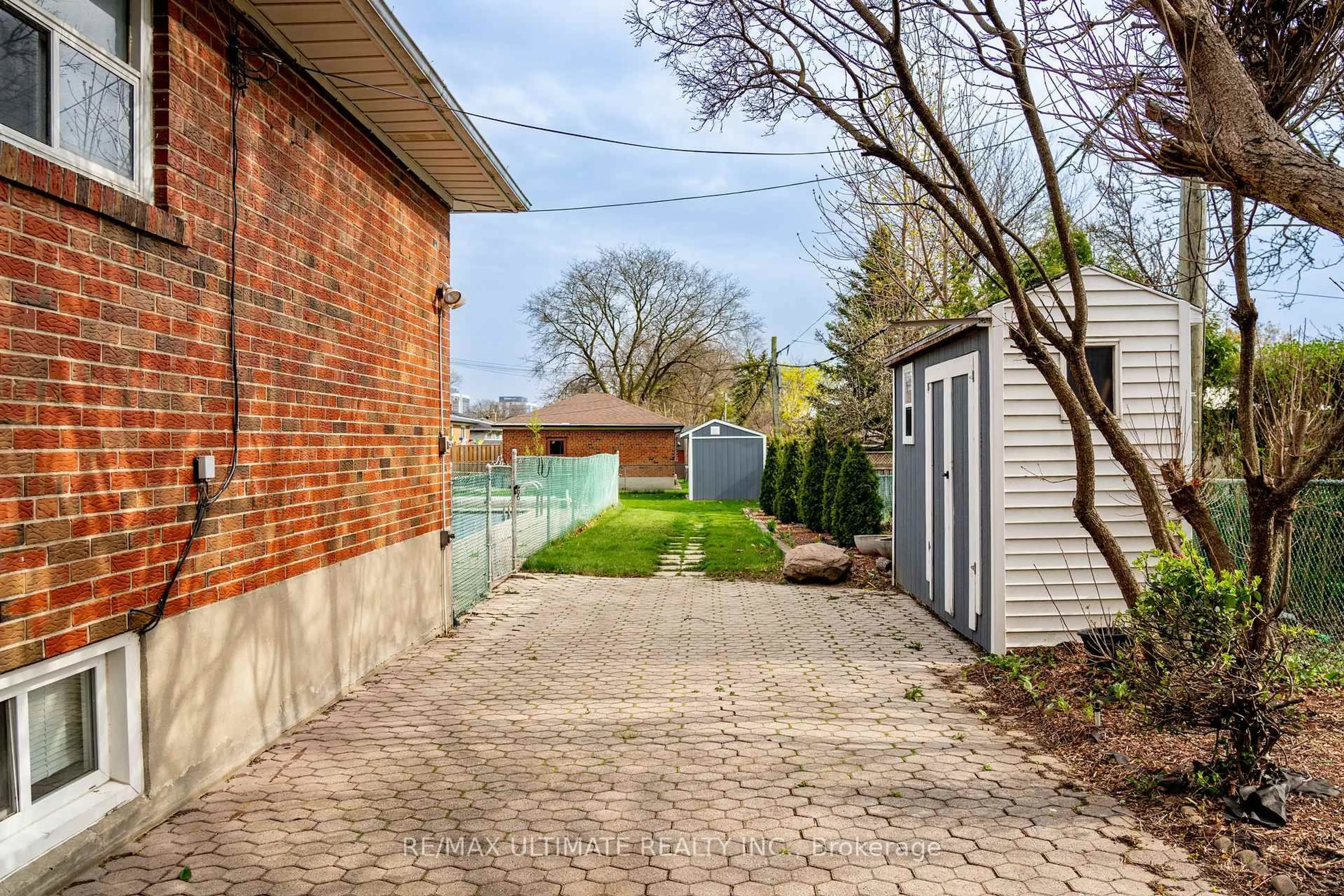 Unknown for 6 Baskerville Cres, Toronto Ontario M9C 1T7