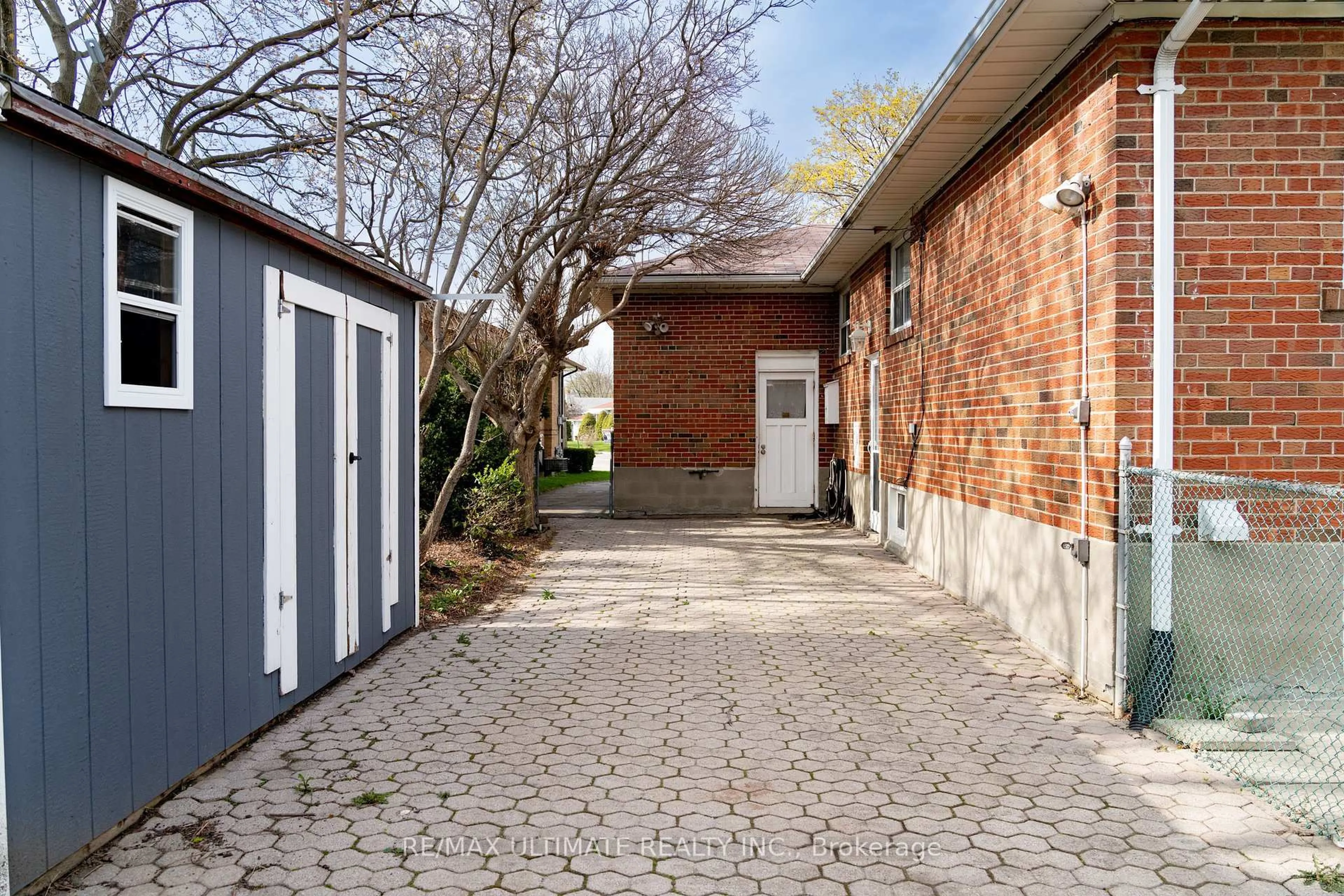 Unknown for 6 Baskerville Cres, Toronto Ontario M9C 1T7