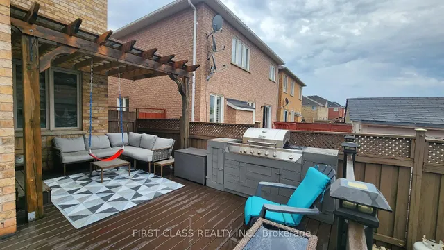 Additional property image - 74 Long Meadow Dr