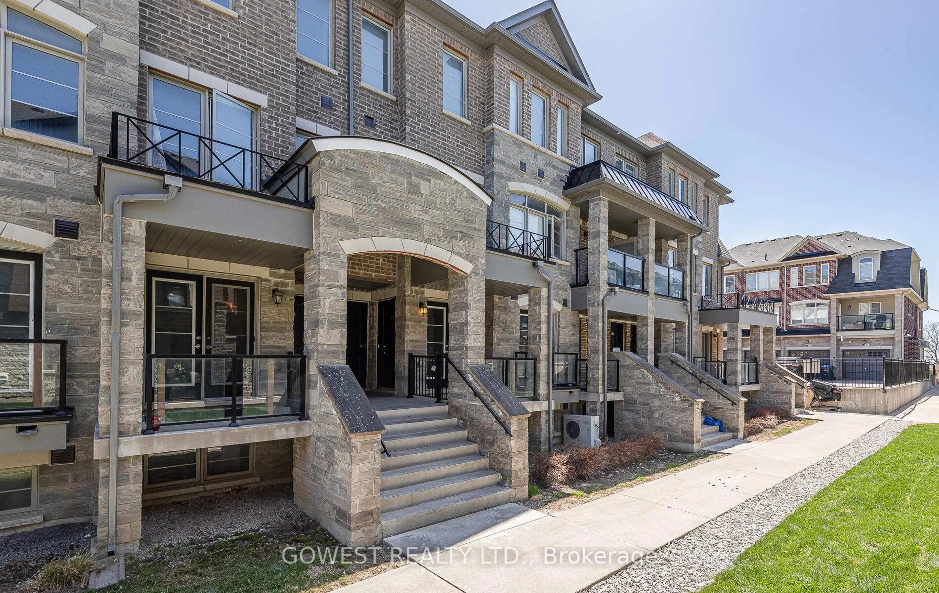 Home with brick exterior material, street for 200 Veterans Dr #18, Brampton Ontario L7A 4S6